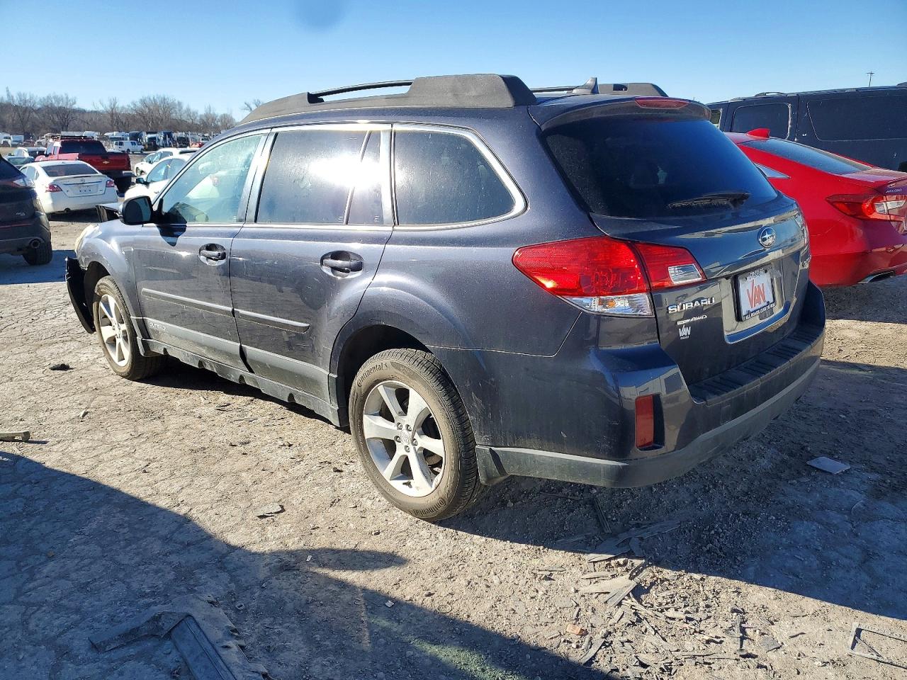 2013 Subaru Outback 2.5i Limited Черный vin: 4S4BRCKCXD3316173