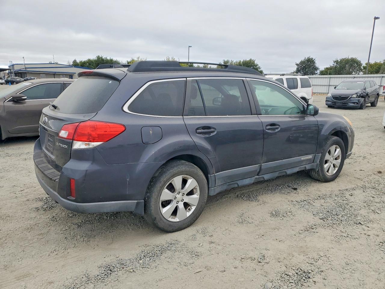 2011 Subaru Outback 2.5i Limited Black vin: 4S4BRCLC0B3367693