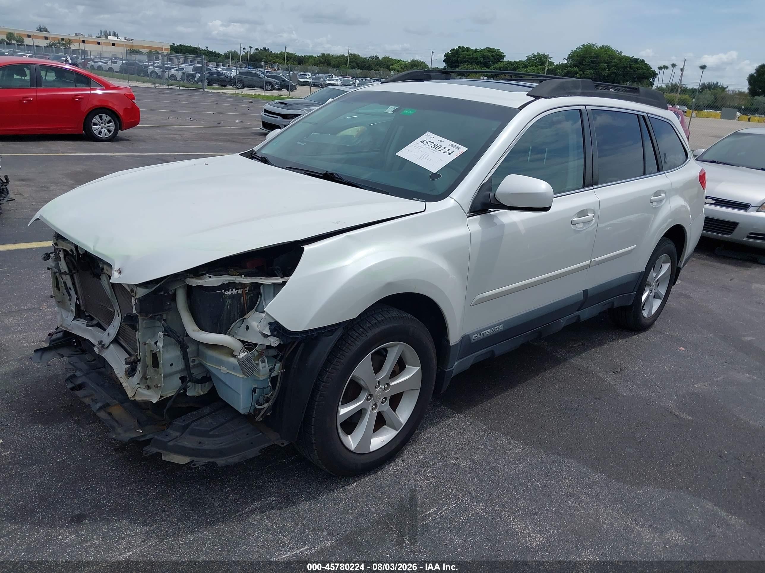 2014 Subaru Outback 2.5i Limited White vin: 4S4BRCLC0E3208838