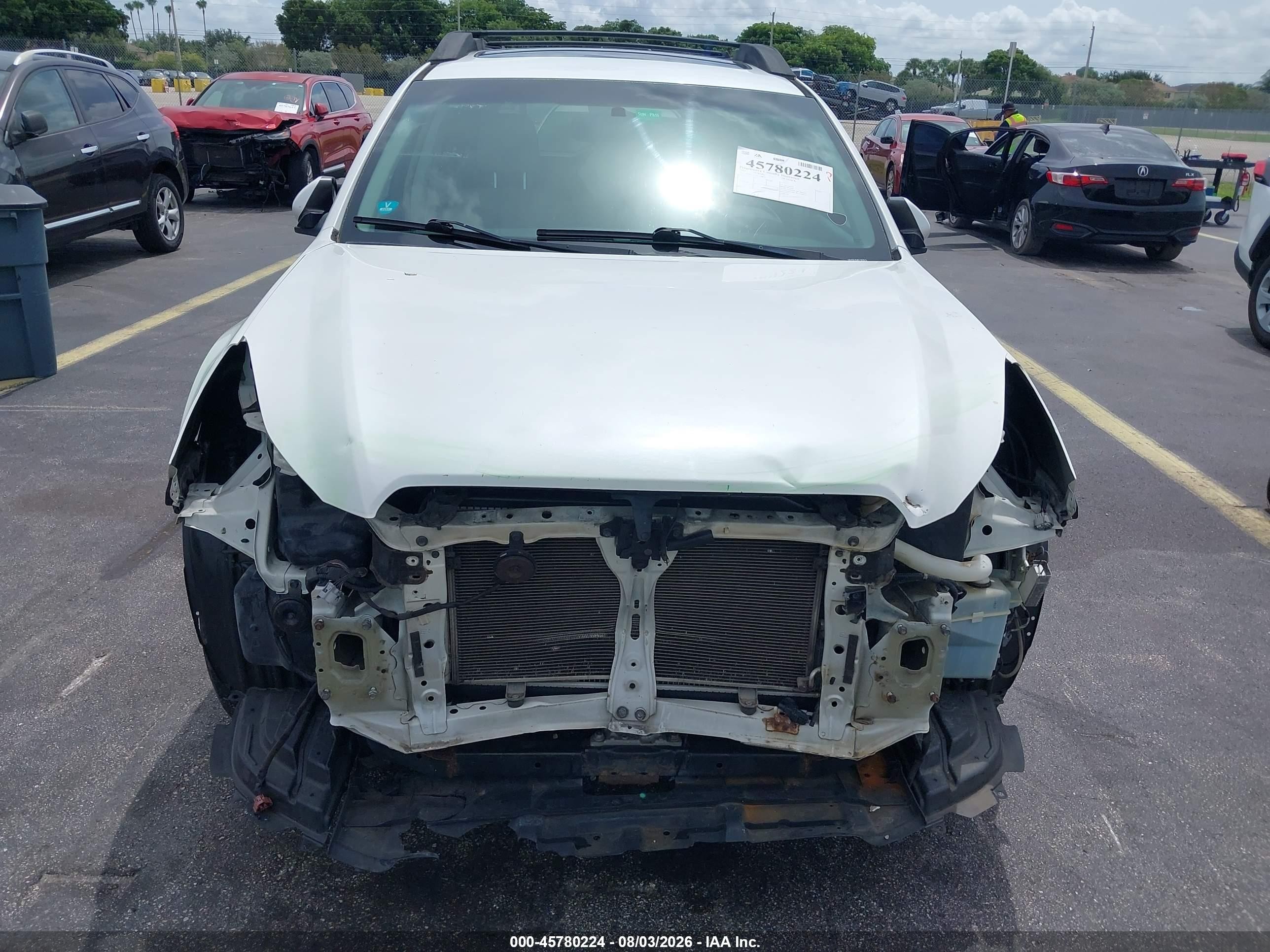 2014 Subaru Outback 2.5i Limited White vin: 4S4BRCLC0E3208838
