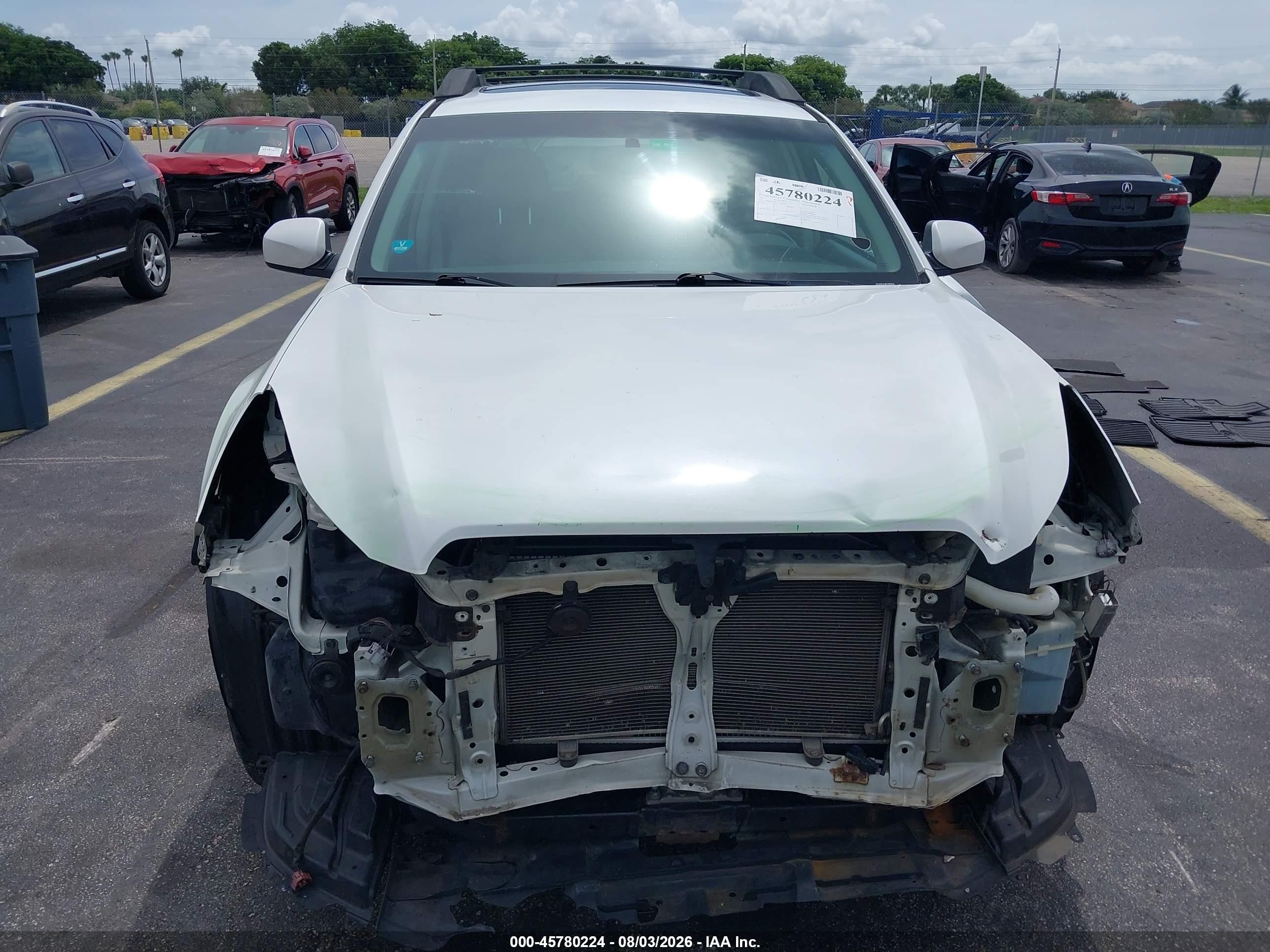 2014 Subaru Outback 2.5i Limited White vin: 4S4BRCLC0E3208838