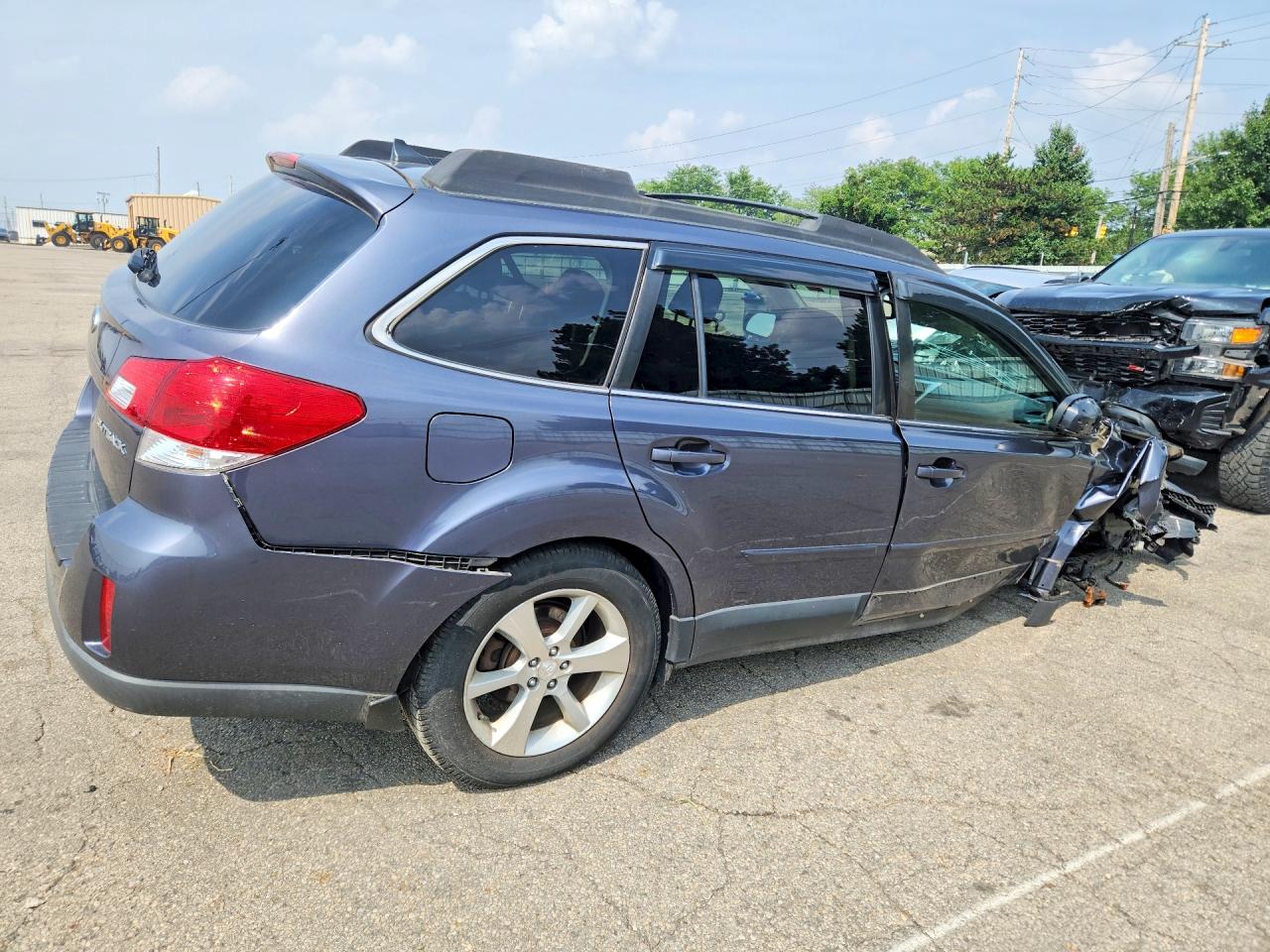 2014 Subaru Outback 2.5i Limited Blue vin: 4S4BRCLC0E3252001