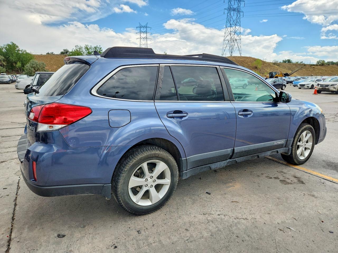 2014 Subaru Outback 2.5i Limited Blue vin: 4S4BRCLC0E3322354