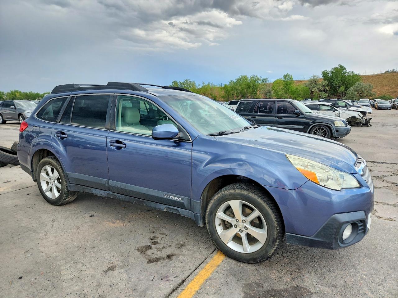 2014 Subaru Outback 2.5i Limited Blue vin: 4S4BRCLC0E3322354