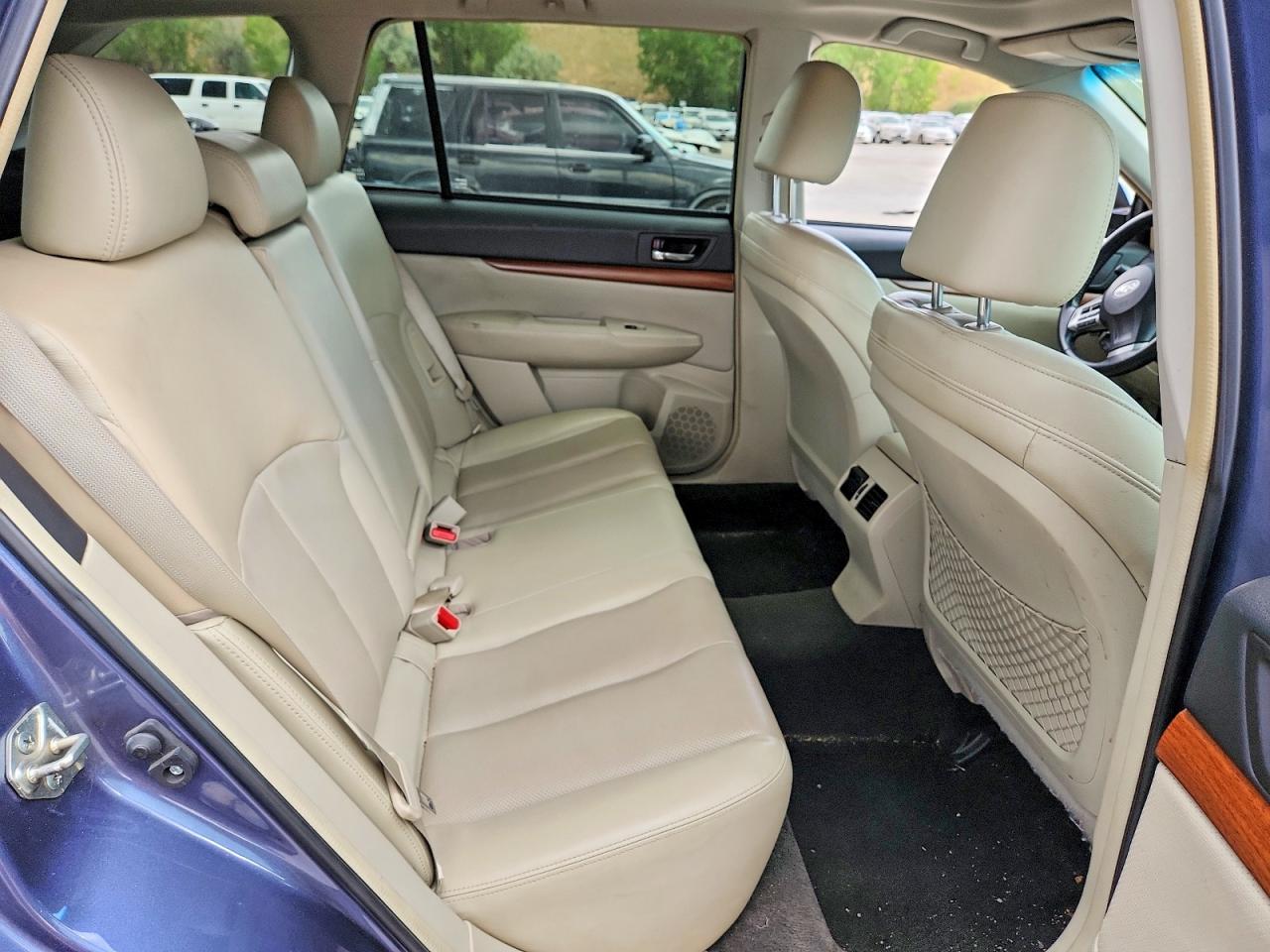 2014 Subaru Outback 2.5i Limited Blue vin: 4S4BRCLC0E3322354