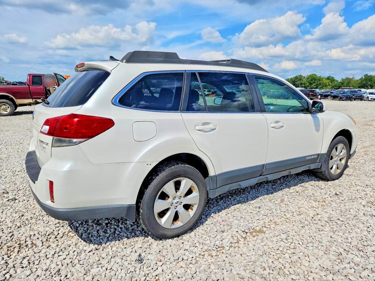 2011 Subaru Outback 2.5i Limited Белый vin: 4S4BRCLC1B3425990