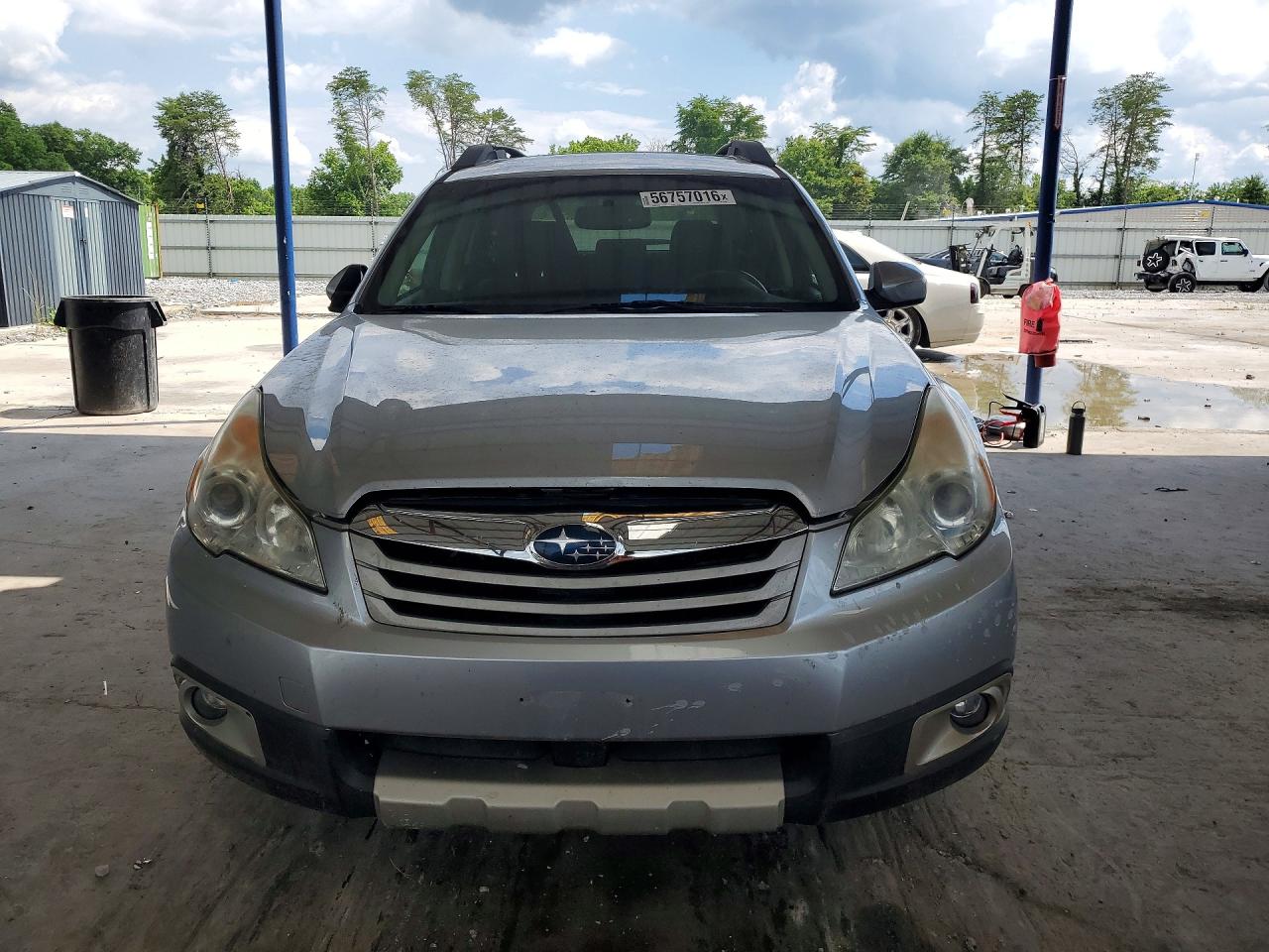 2012 Subaru Outback Silver vin: 4S4BRCLC1C3257642