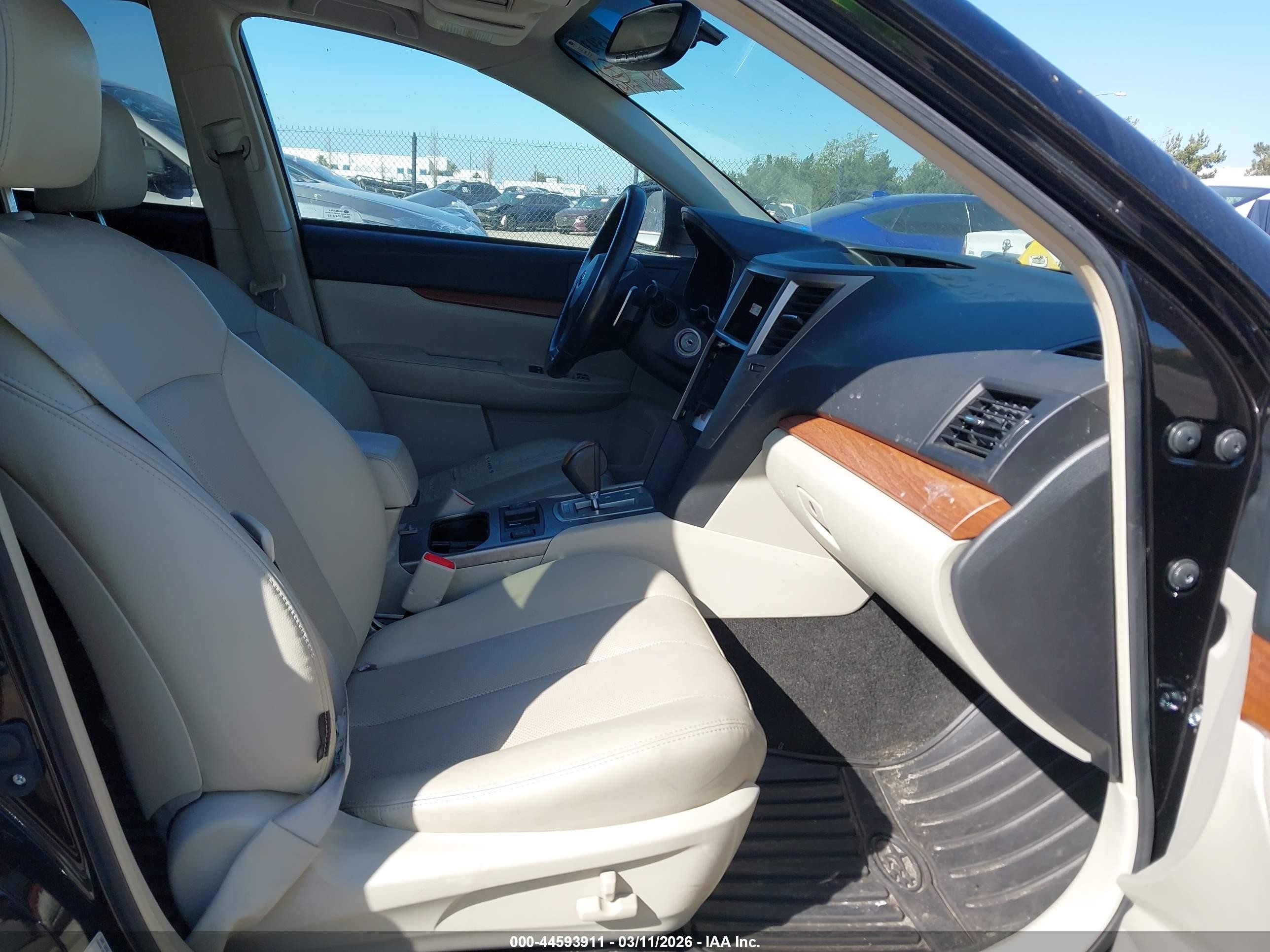 2013 Subaru Outback 2.5i Limited Black vin: 4S4BRCLC1D3201959