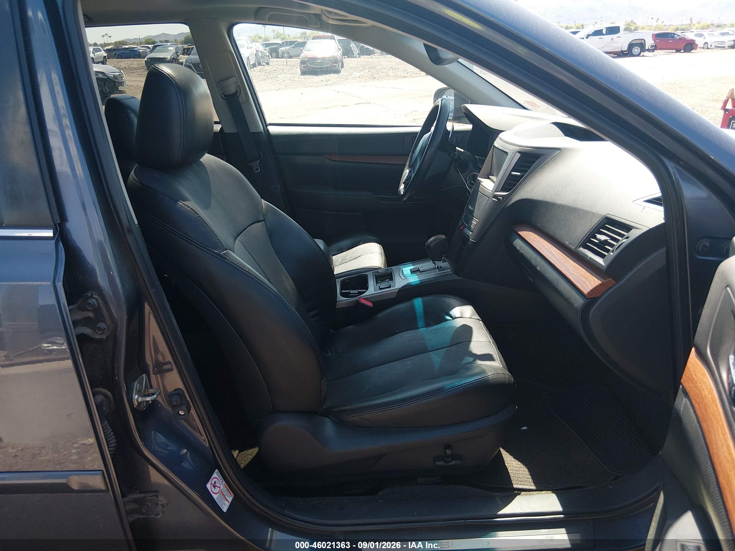 2014 Subaru Outback 2.5i Limited Blue vin: 4S4BRCLC1E3234199
