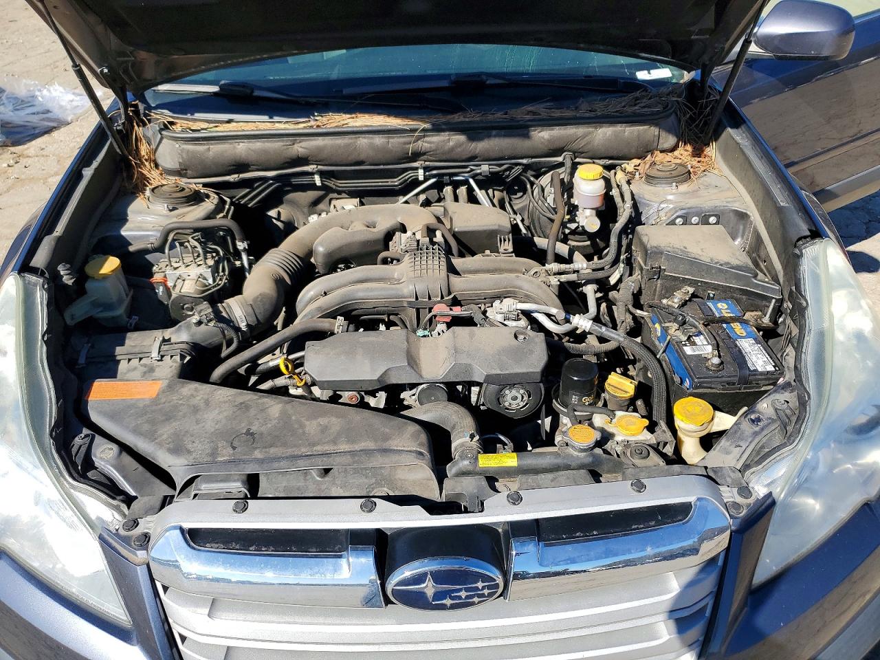 2014 Subaru Outback 2.5i Limited Угольный vin: 4S4BRCLC1E3288442