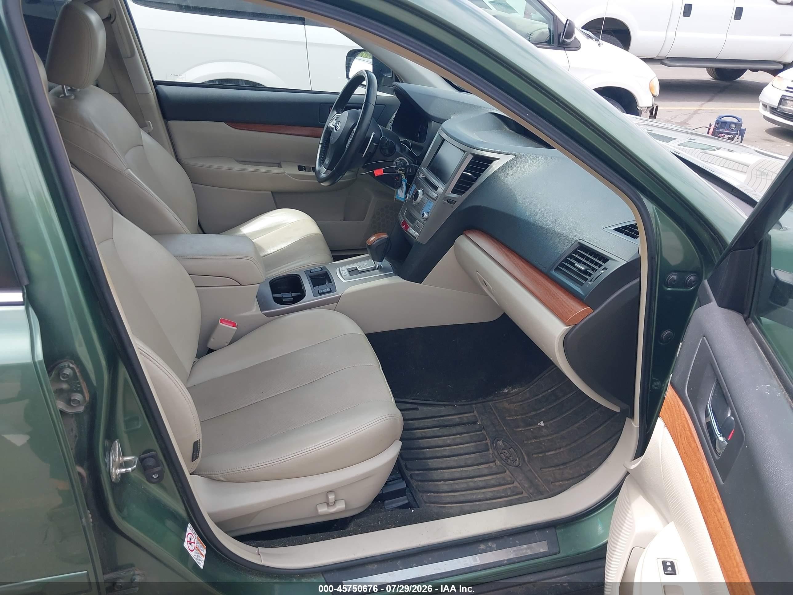 2013 Subaru Outback 2.5i Limited Green vin: 4S4BRCLC2D3270661