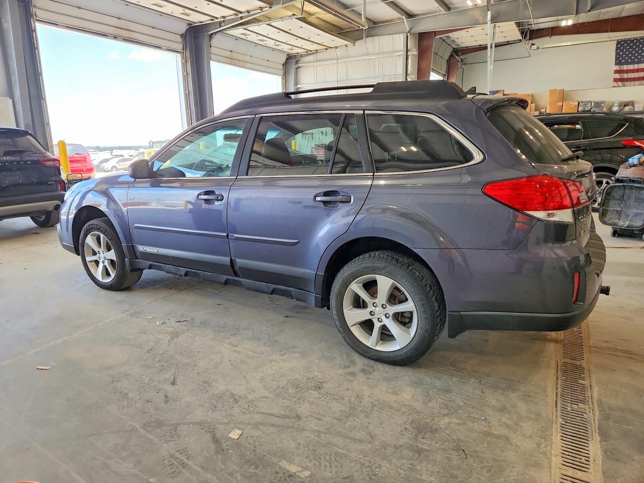 2014 Subaru Outback 2.5i Limited Gray vin: 4S4BRCLC2E3223566