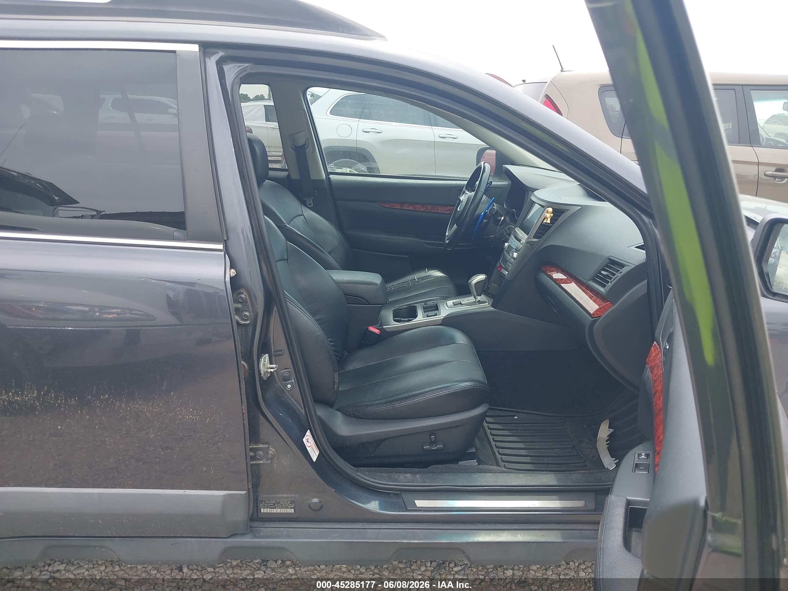 2011 Subaru Outback 2.5i Limited Dark Blue vin: 4S4BRCLC3B3350922