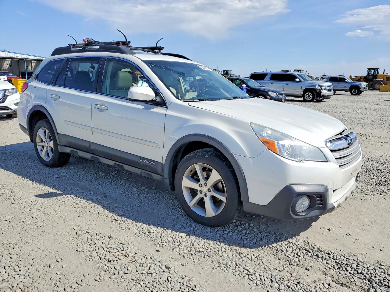 2014 Subaru Outback 2.5i Limited White vin: 4S4BRCLC3E3259301