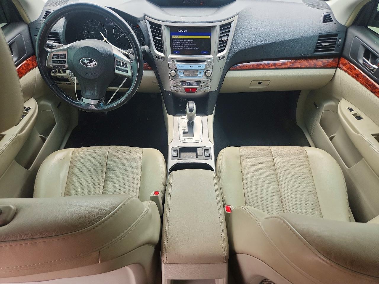 2012 Subaru Outback 2.5i Limited White vin: 4S4BRCLC4C3227874