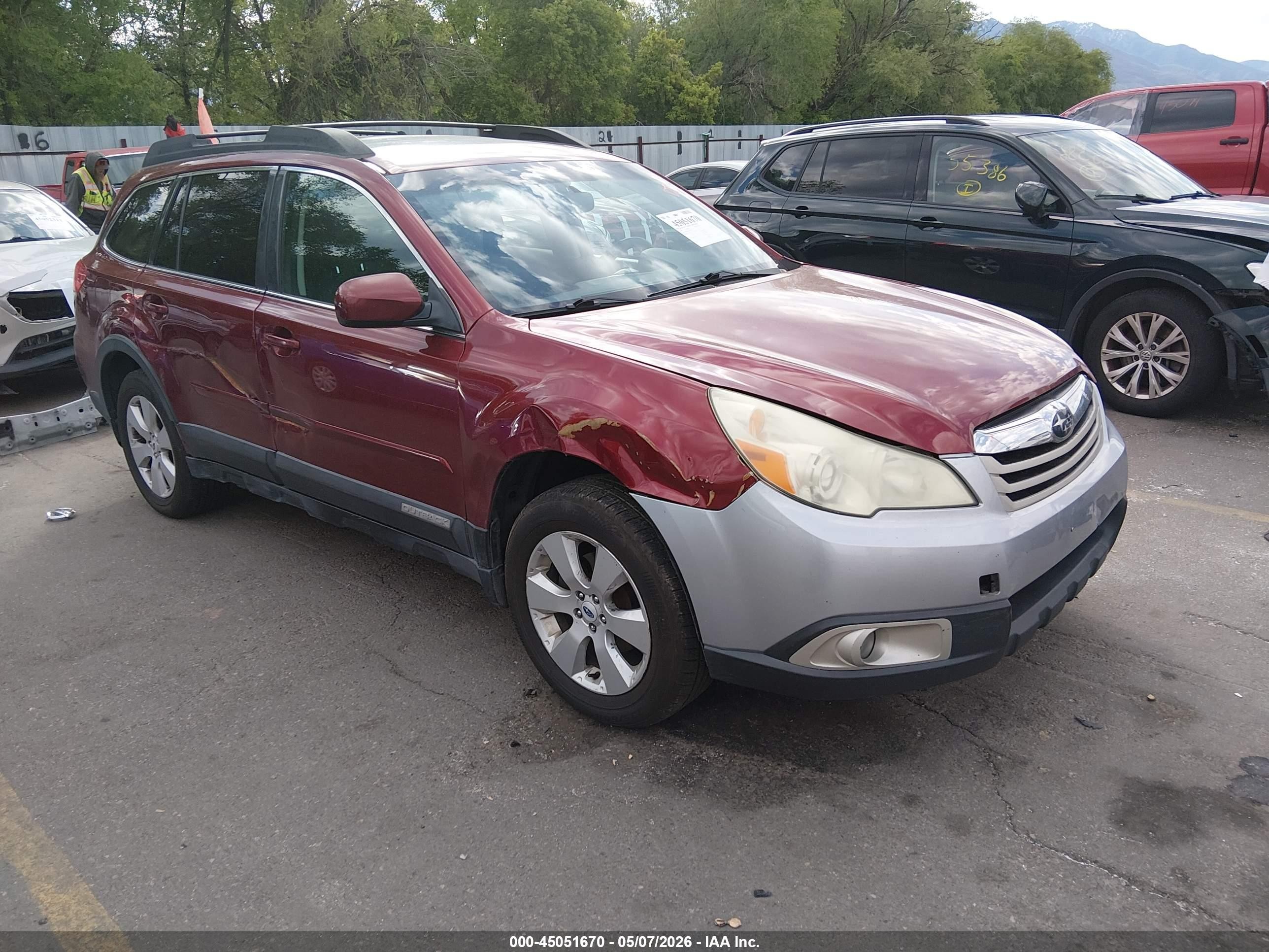 2012 Subaru Outback 2.5i Limited Burgundy vin: 4S4BRCLC4C3244545
