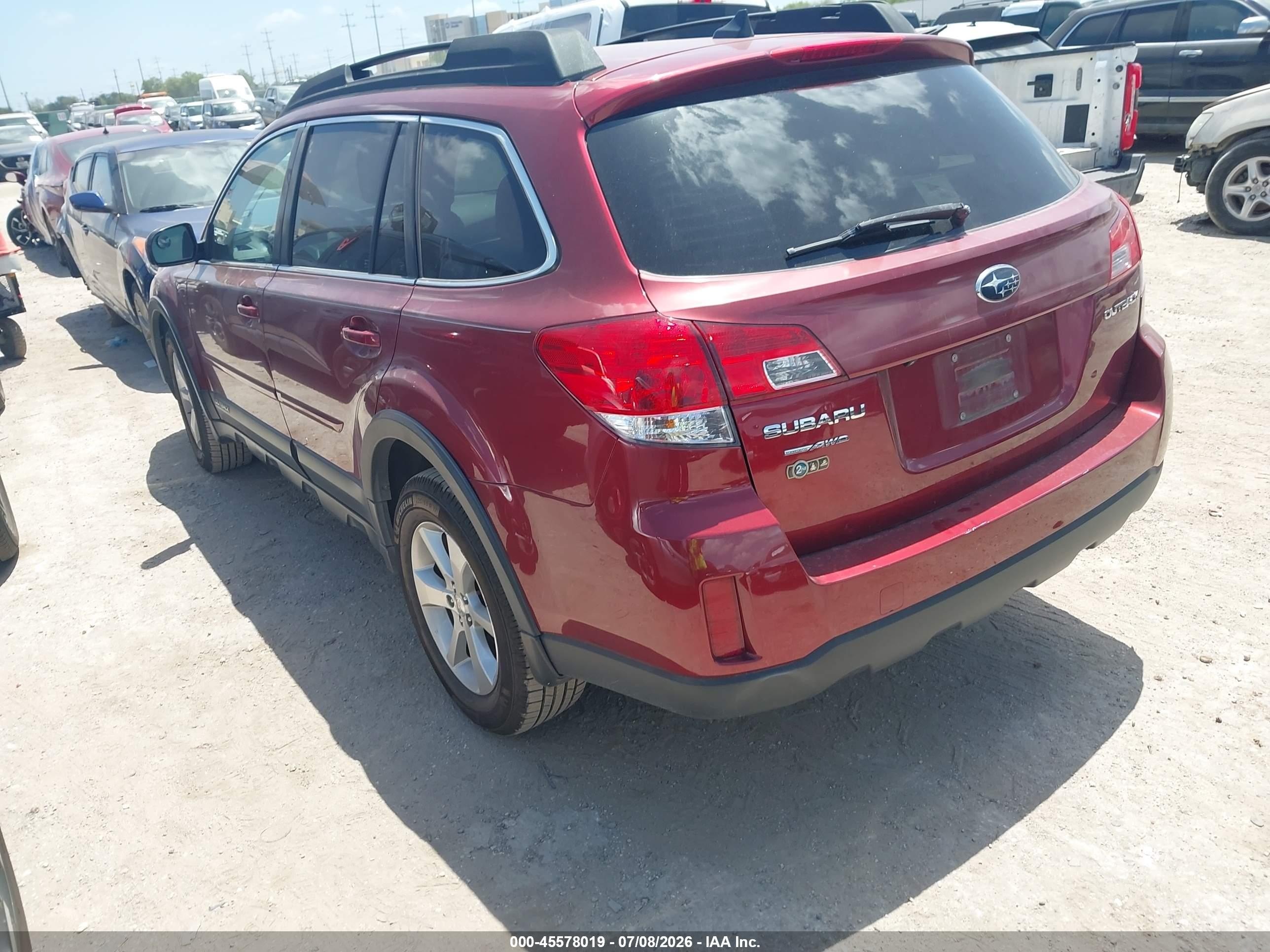 2014 Subaru Outback 2.5i Limited Red vin: 4S4BRCLC4E3226209