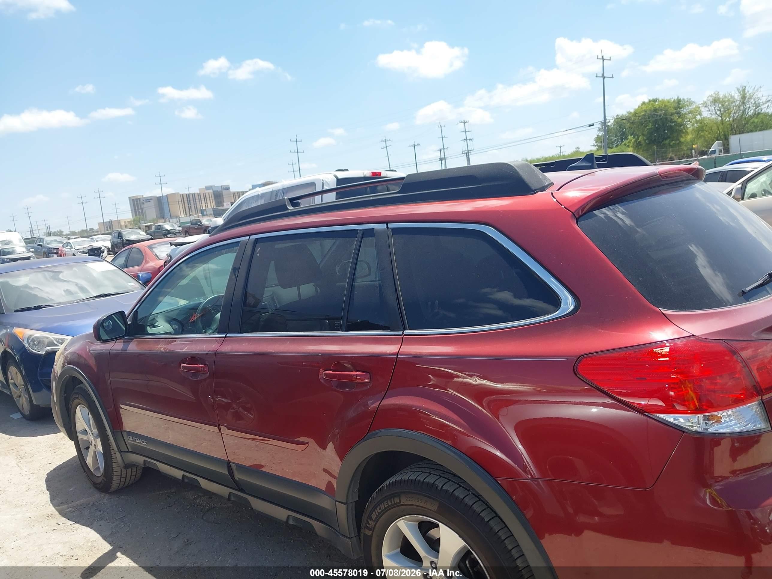 2014 Subaru Outback 2.5i Limited Red vin: 4S4BRCLC4E3226209