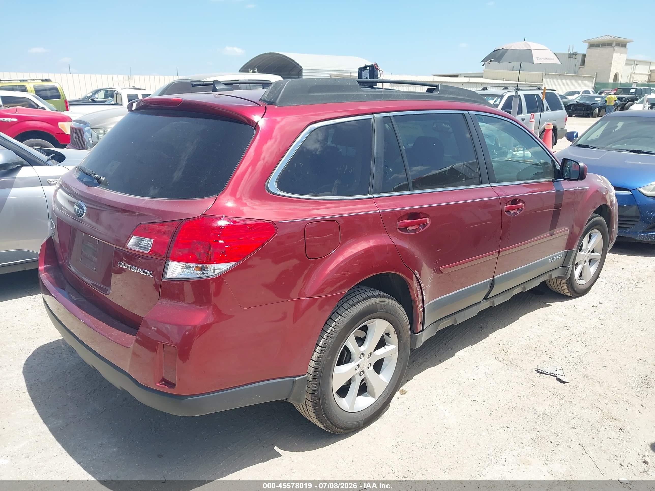 2014 Subaru Outback 2.5i Limited Red vin: 4S4BRCLC4E3226209