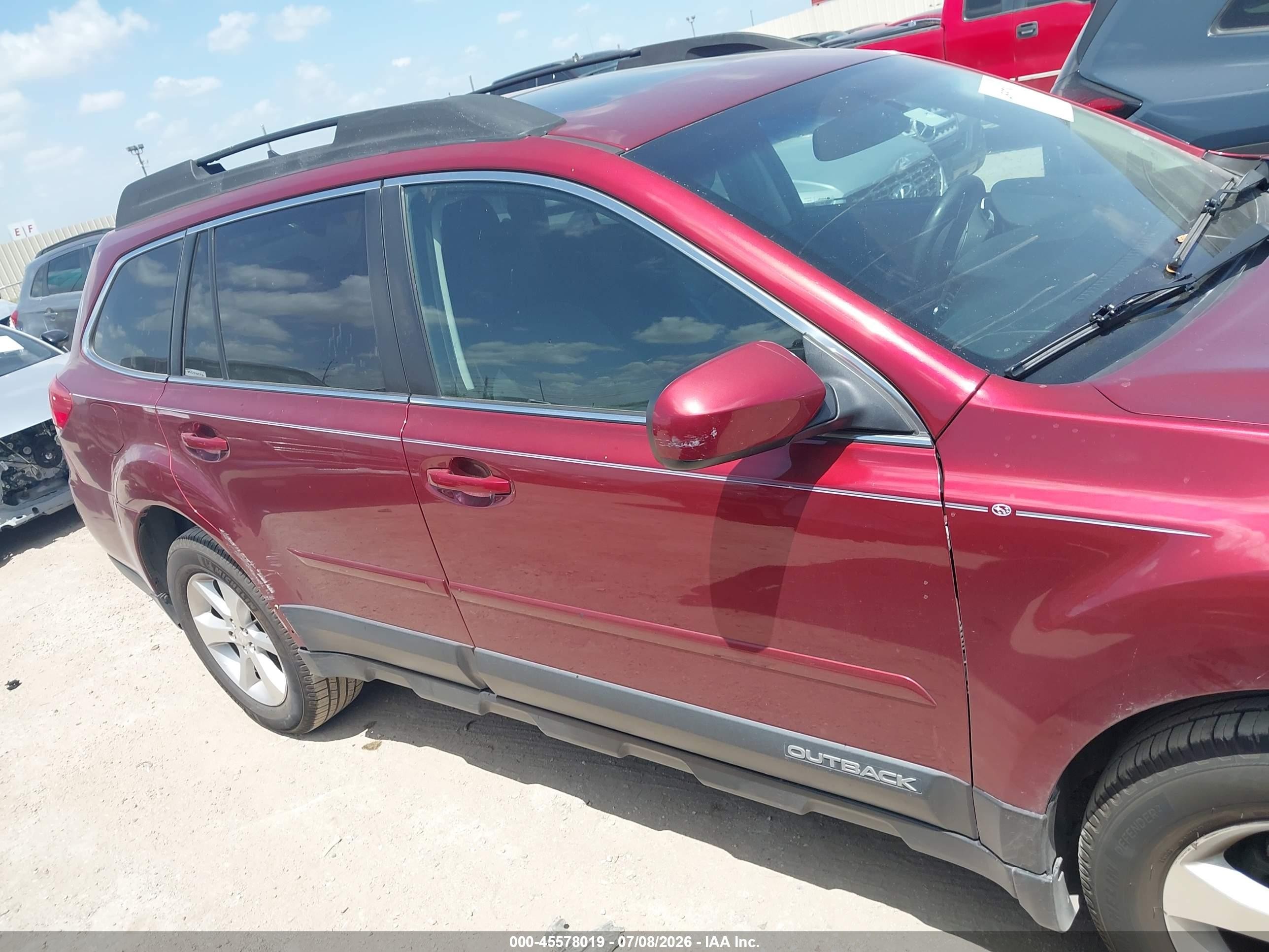 2014 Subaru Outback 2.5i Limited Red vin: 4S4BRCLC4E3226209