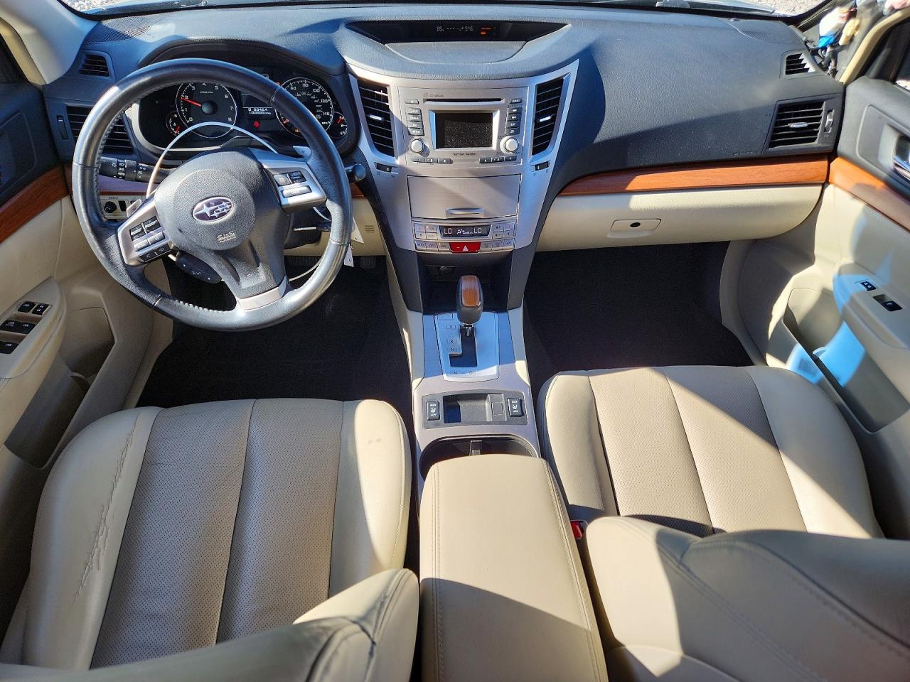 2014 Subaru Outback 2.5i Limited Silver vin: 4S4BRCLC4E3307548
