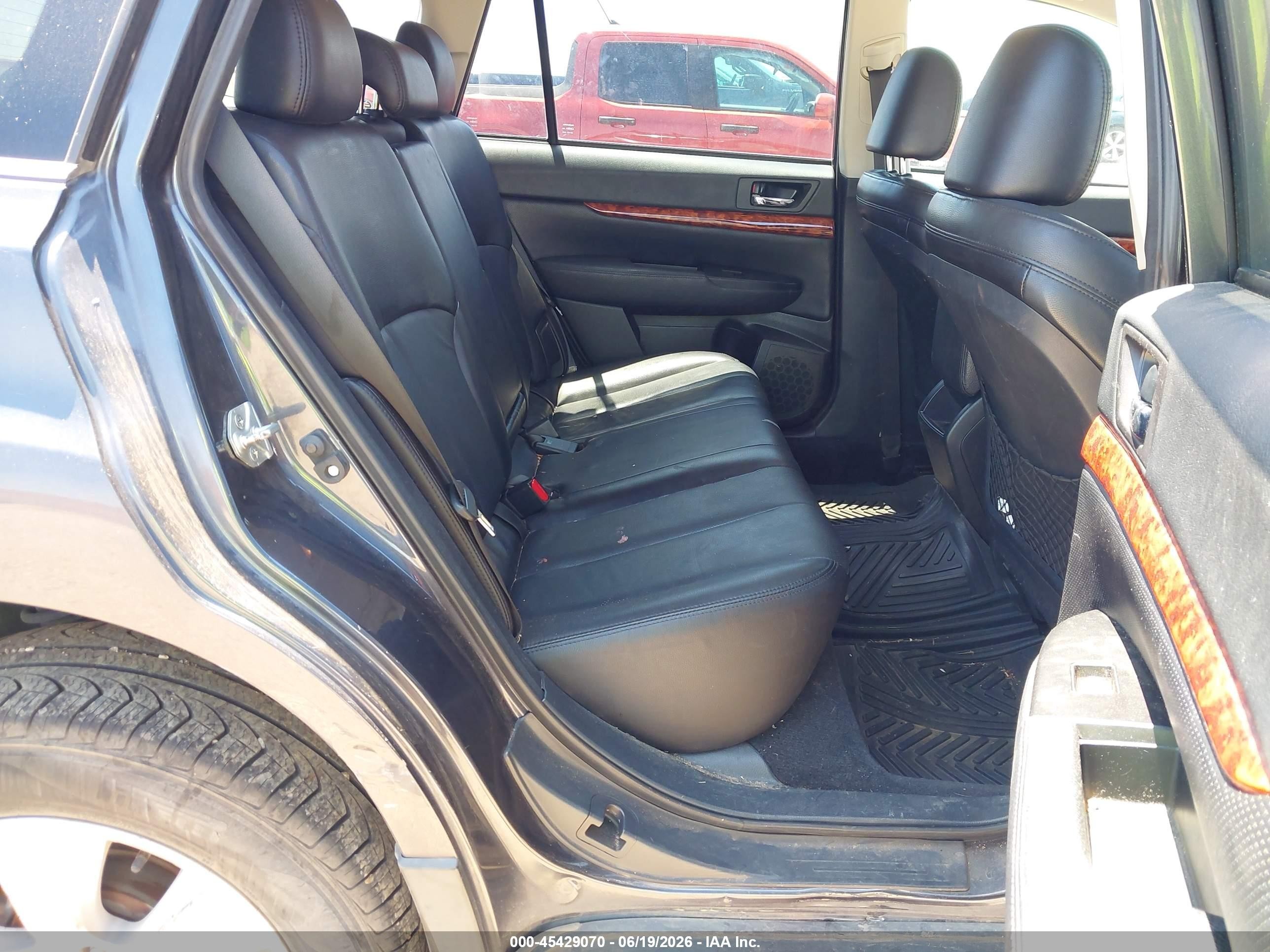 2011 Subaru Outback 2.5i Limited Gray vin: 4S4BRCLC5B3328615