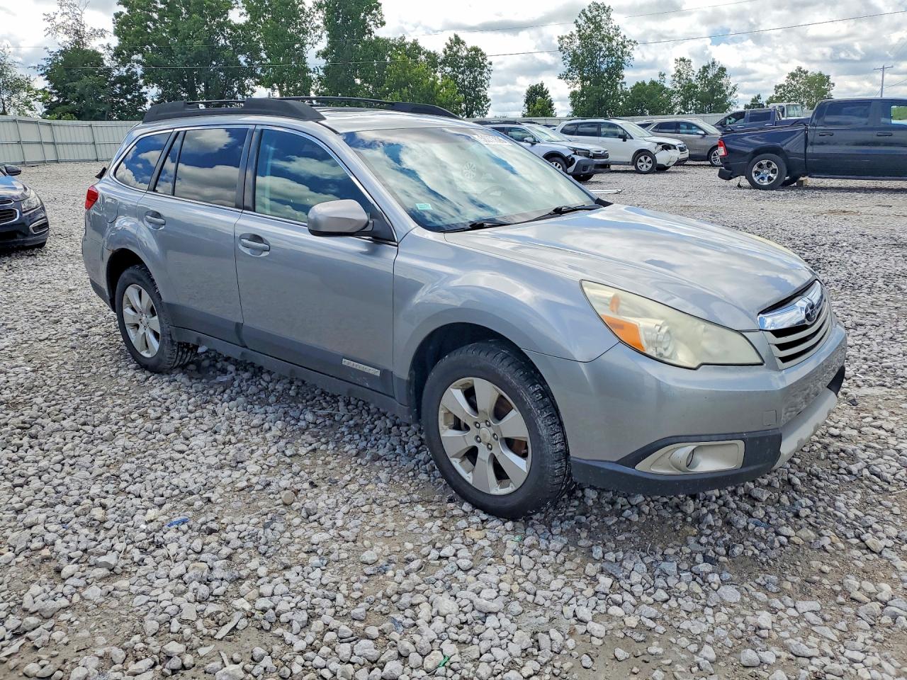 2011 Subaru Outback 2.5i Limited Silver vin: 4S4BRCLC5B3395912