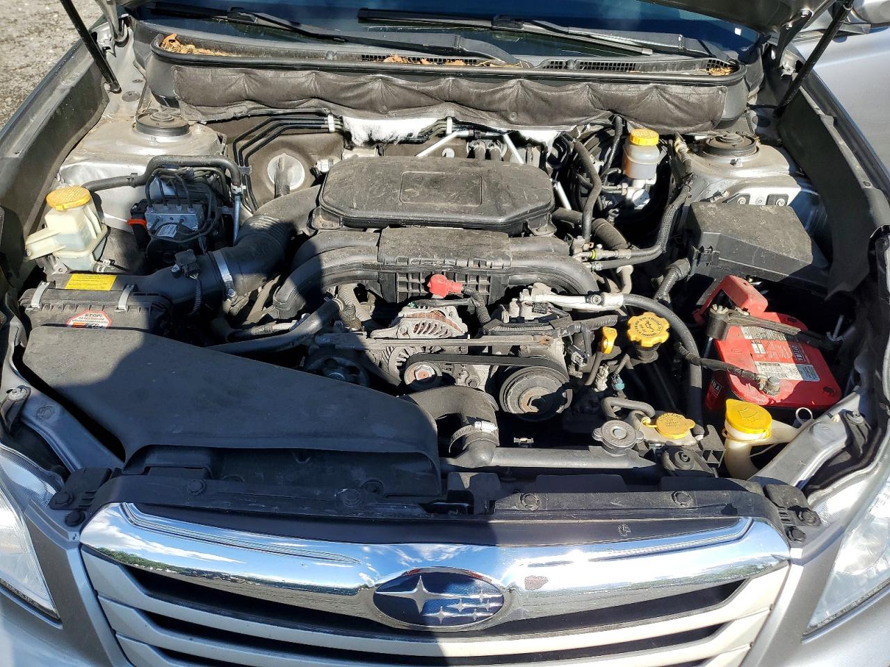 2011 Subaru Outback 2.5i Limited Silver vin: 4S4BRCLC5B3433123