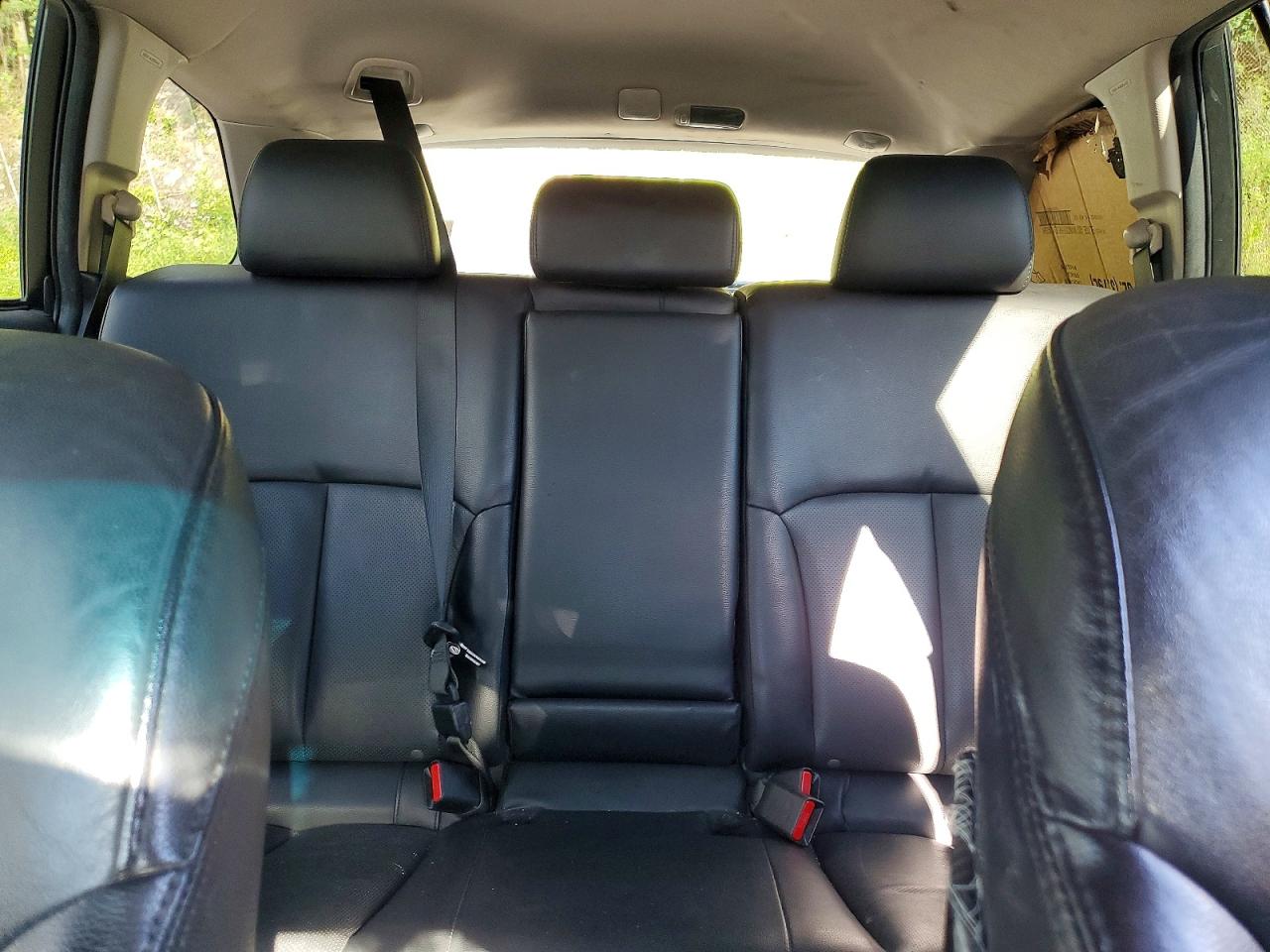 2011 Subaru Outback 2.5i Limited Silver vin: 4S4BRCLC5B3433123