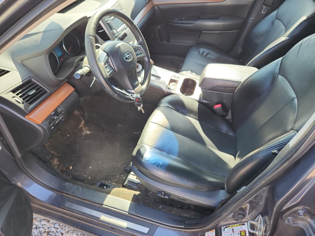2014 Subaru Outback 2.5i Limited Blue vin: 4S4BRCLC5E3277122