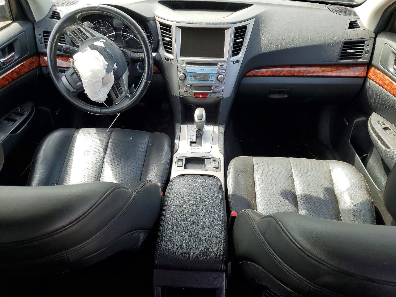 2012 Subaru Outback 2.5i Limited Red vin: 4S4BRCLC6C3279166