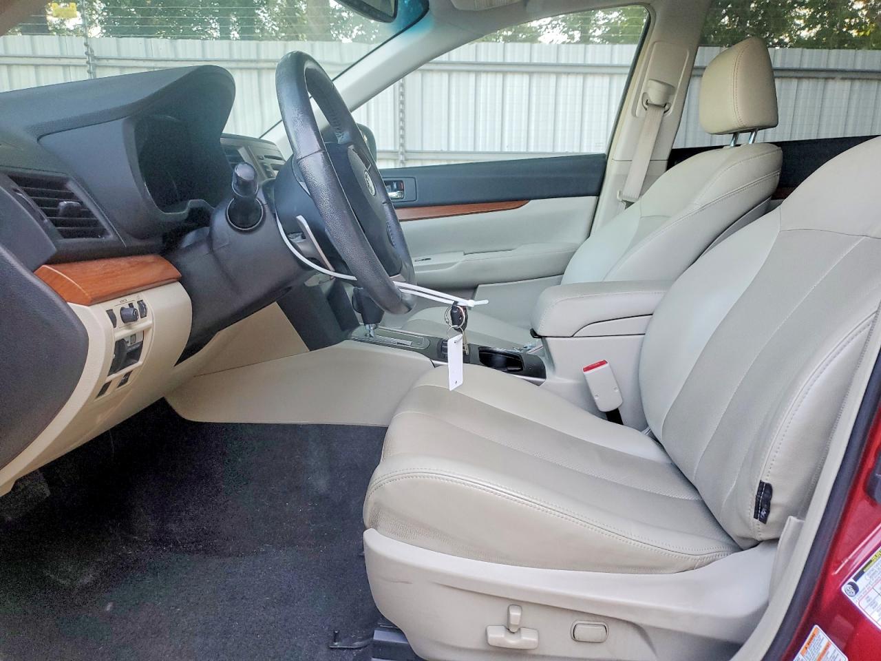 2014 Subaru Outback 2.5i Limited Maroon vin: 4S4BRCLC6E3244243