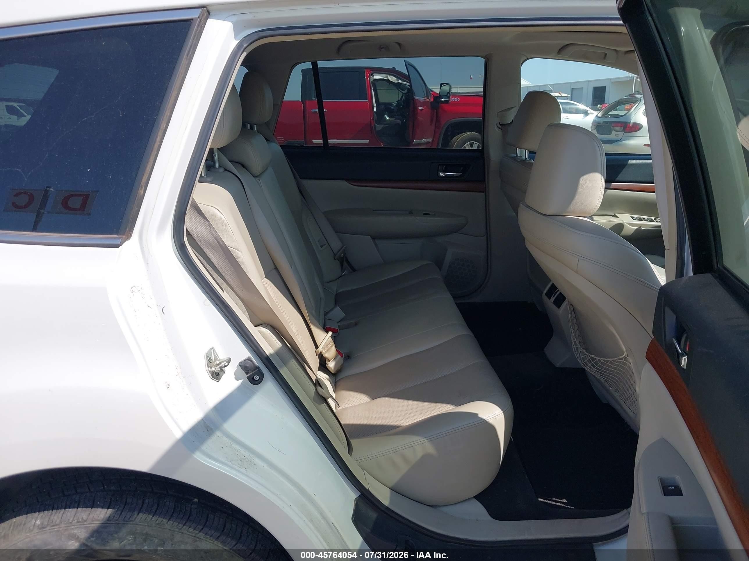 2014 Subaru Outback 2.5i Limited Белый vin: 4S4BRCLC6E3316381