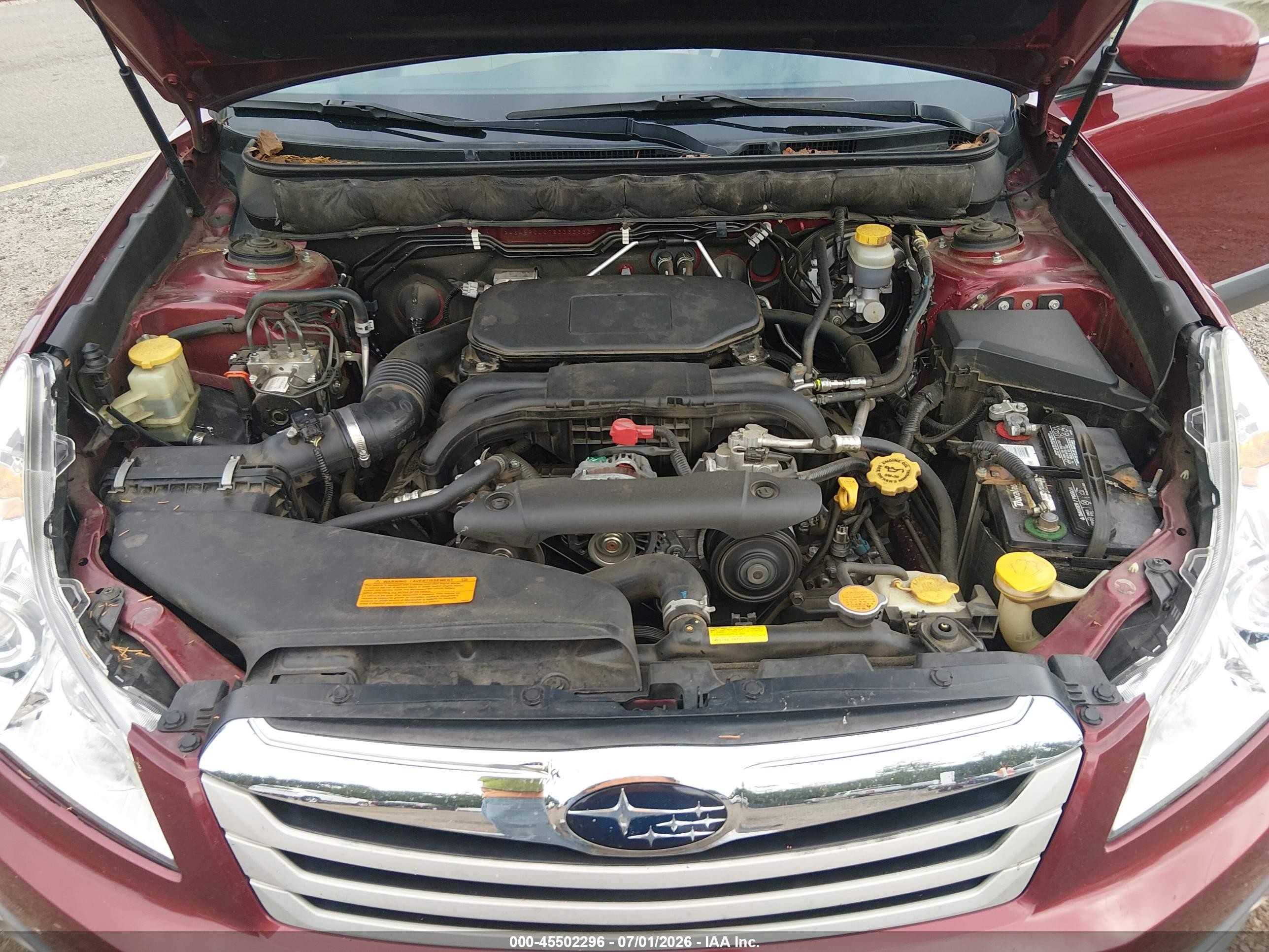2011 Subaru Outback 2.5i Limited Red vin: 4S4BRCLC7B3333332