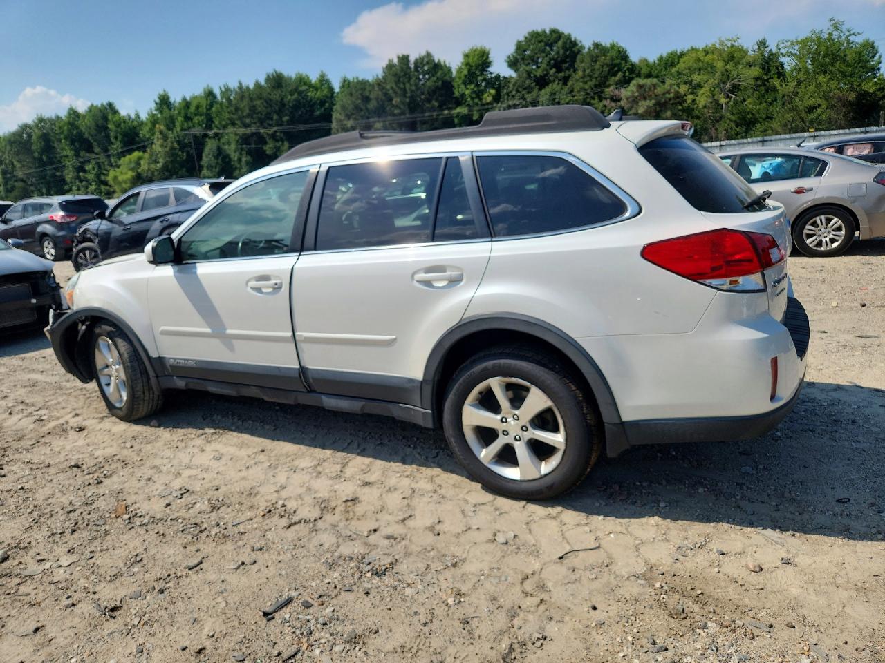 2014 Subaru Outback 2.5i Limited Белый vin: 4S4BRCLC7E3285030