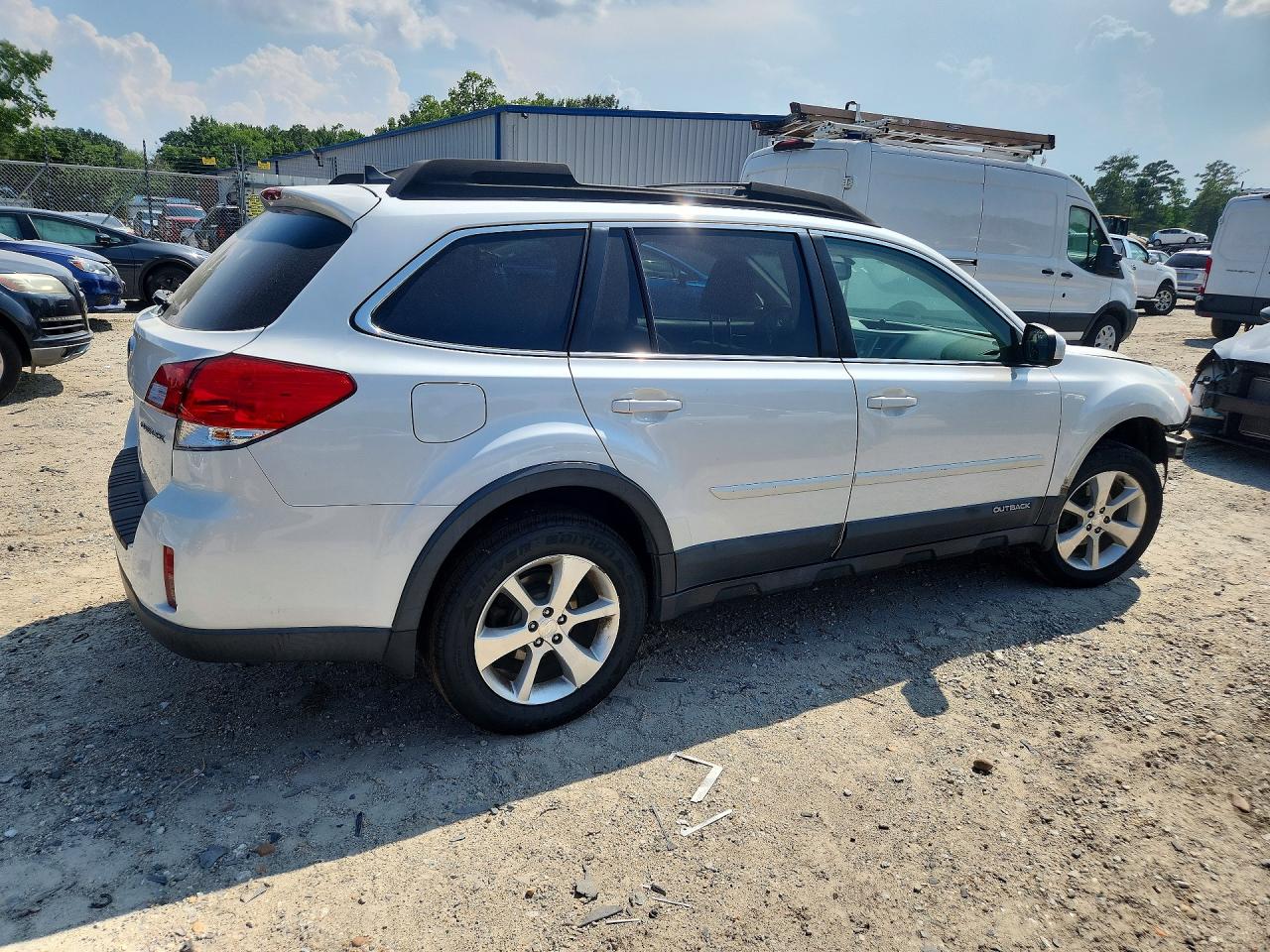 2014 Subaru Outback 2.5i Limited Белый vin: 4S4BRCLC7E3285030