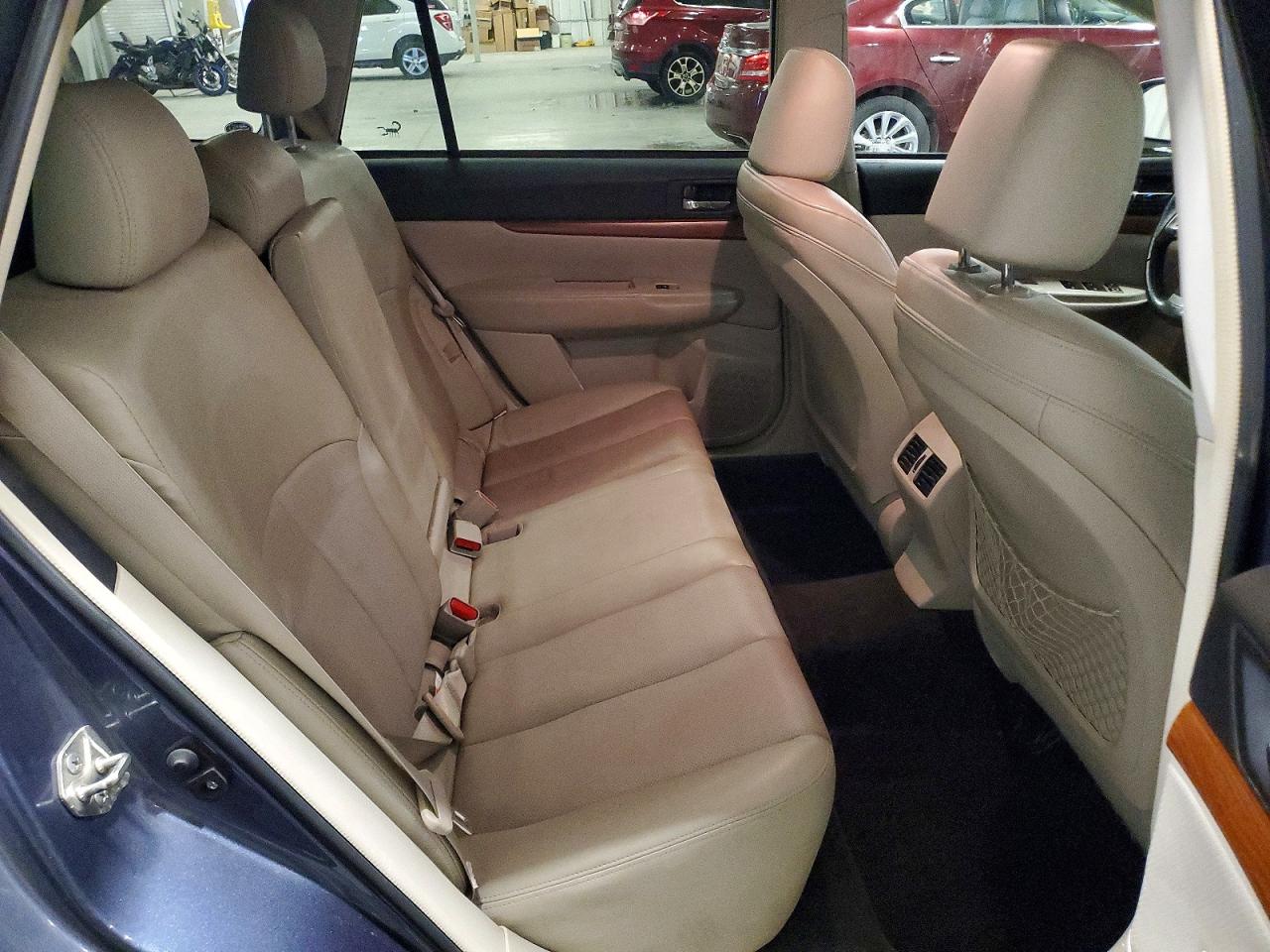 2014 Subaru Outback 2.5i Limited Синий vin: 4S4BRCLC7E3309603