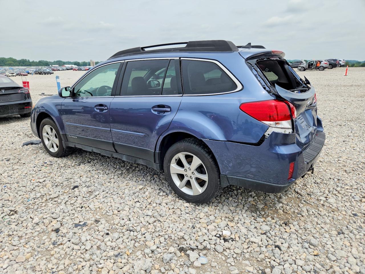 2013 Subaru Outback 2.5i Limited Blue vin: 4S4BRCLC8D3232741