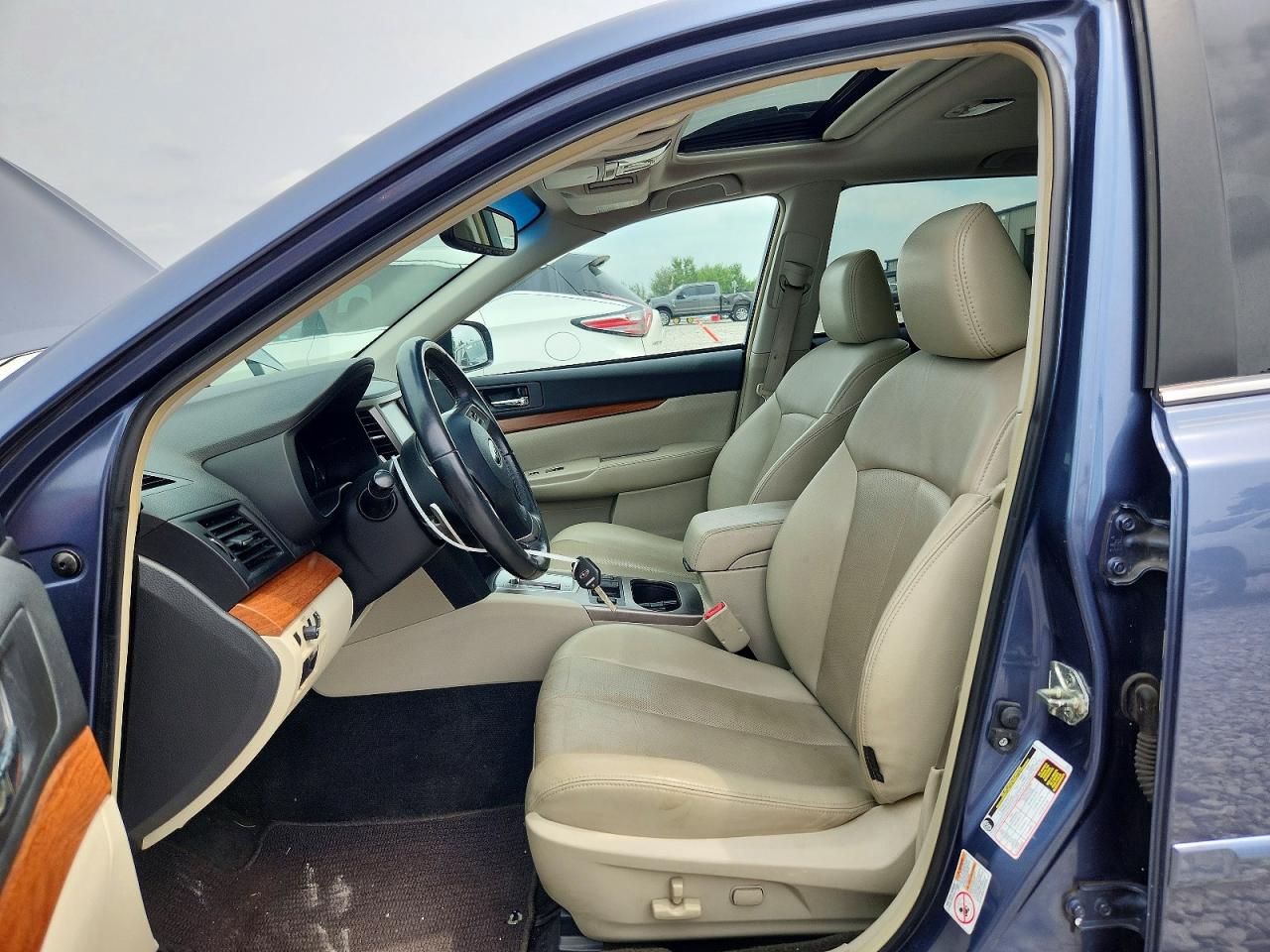2013 Subaru Outback 2.5i Limited Blue vin: 4S4BRCLC8D3232741