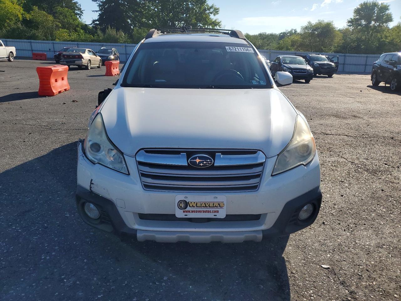2013 Subaru Outback 2.5i Limited White vin: 4S4BRCLC8D3282748
