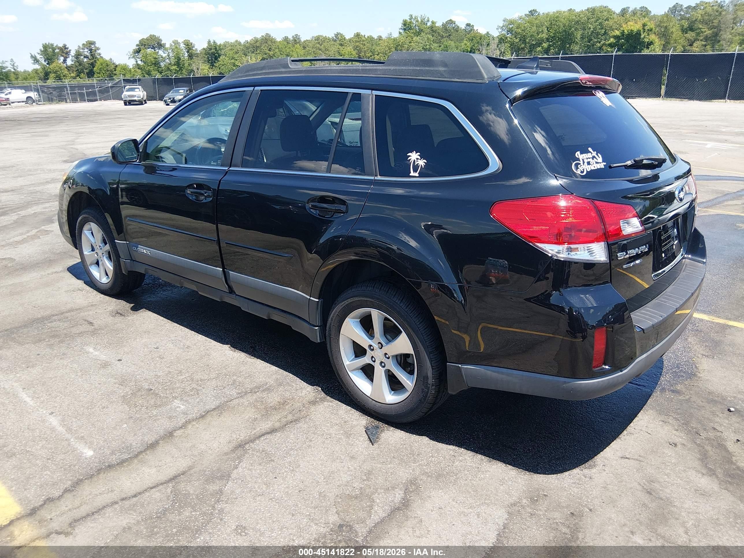 2014 Subaru Outback 2.5i Limited Черный vin: 4S4BRCLC8E3205072