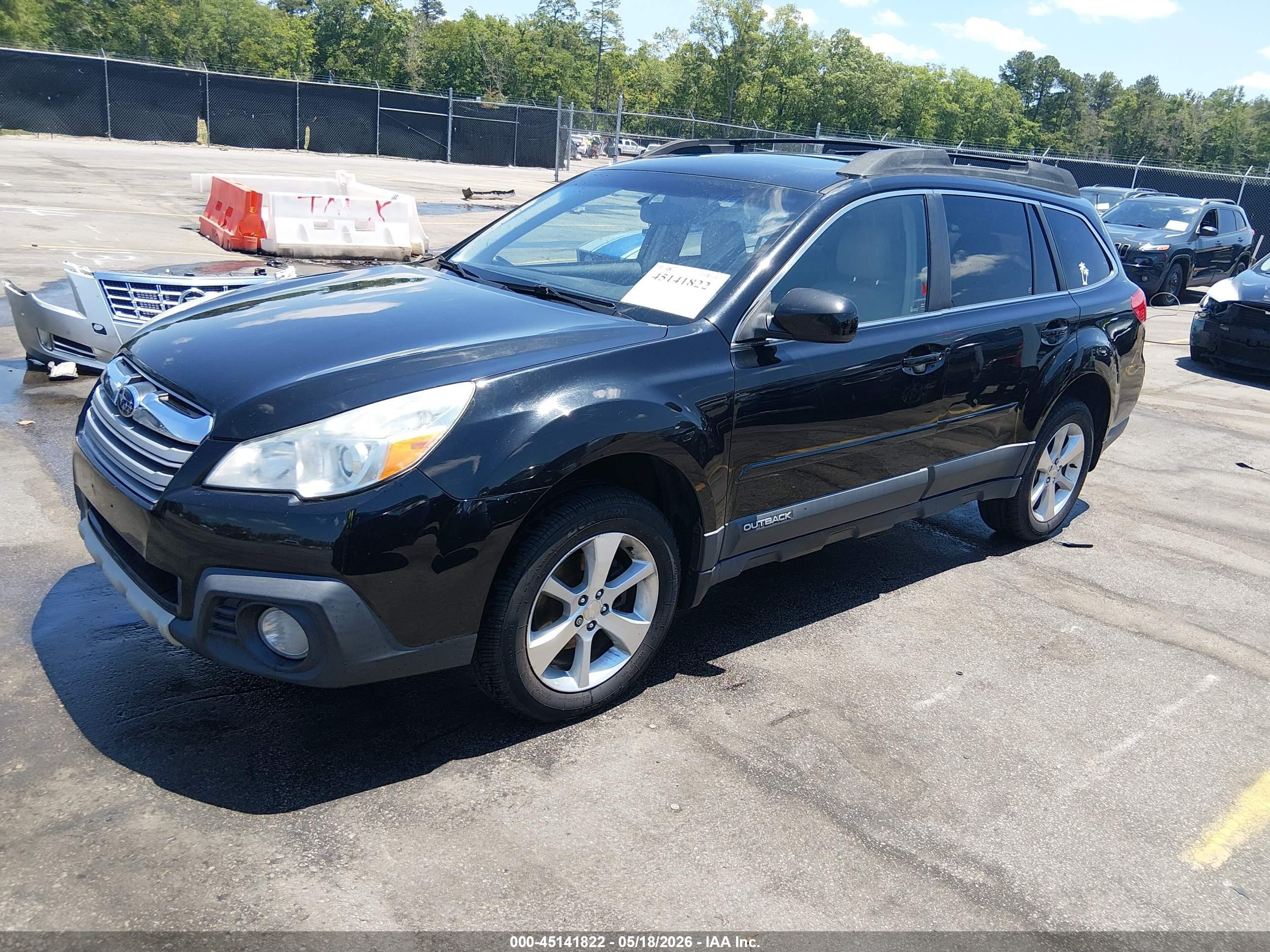 2014 Subaru Outback 2.5i Limited Черный vin: 4S4BRCLC8E3205072