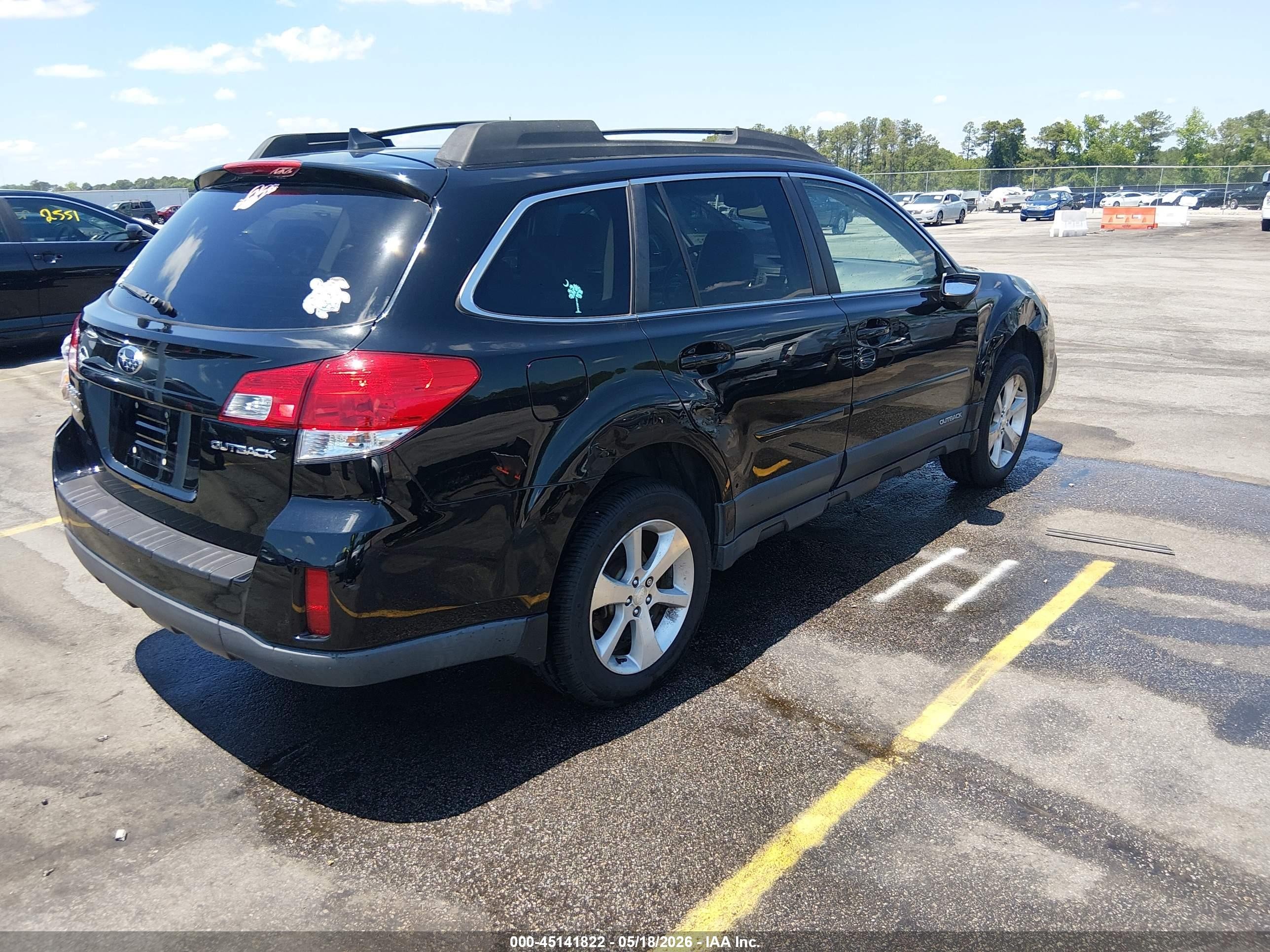 2014 Subaru Outback 2.5i Limited Черный vin: 4S4BRCLC8E3205072