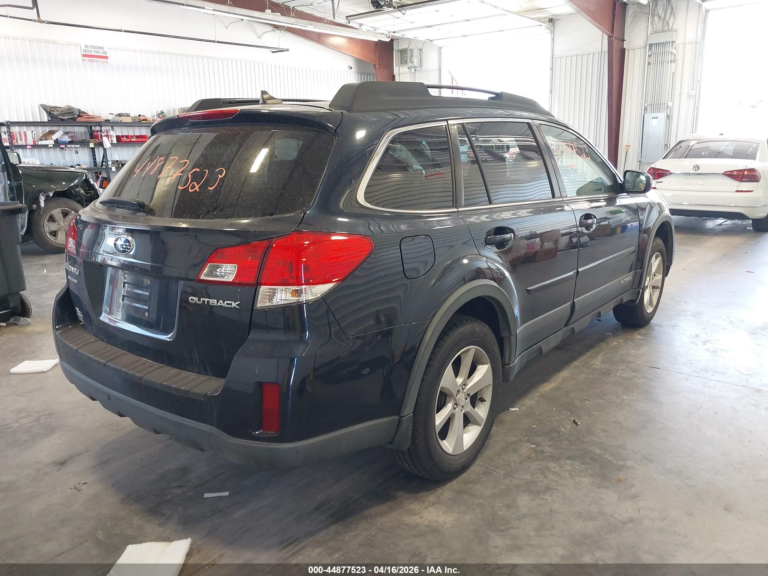 2014 Subaru Outback 2.5i Limited Blue vin: 4S4BRCLC8E3251985