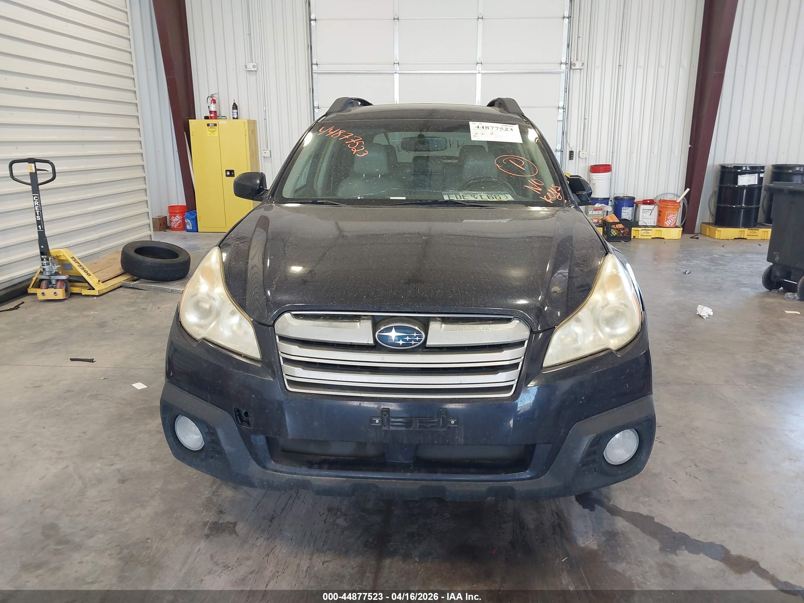 2014 Subaru Outback 2.5i Limited Blue vin: 4S4BRCLC8E3251985