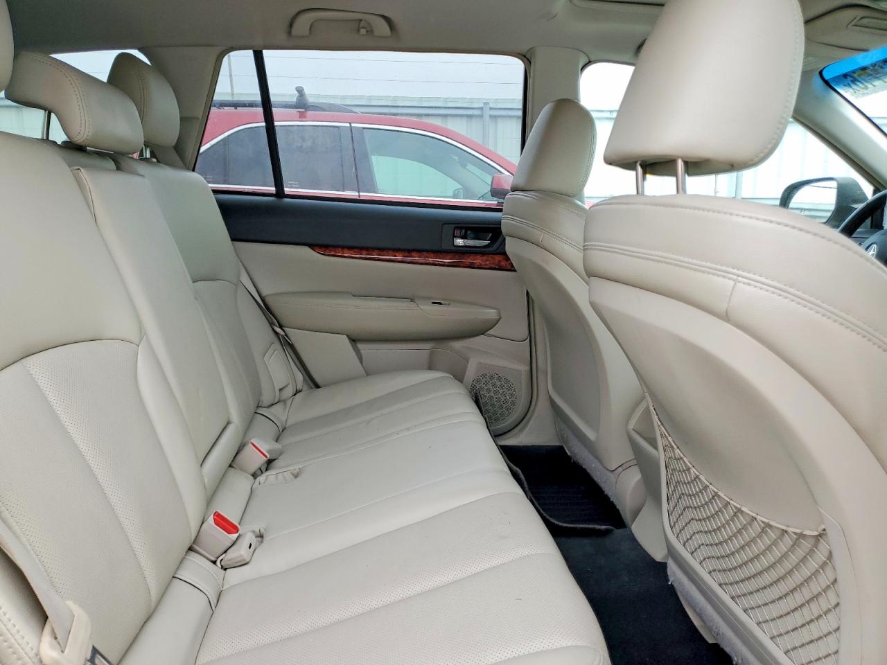 2010 Subaru Outback 2.5i Limited Gold vin: 4S4BRCLC9A3327241