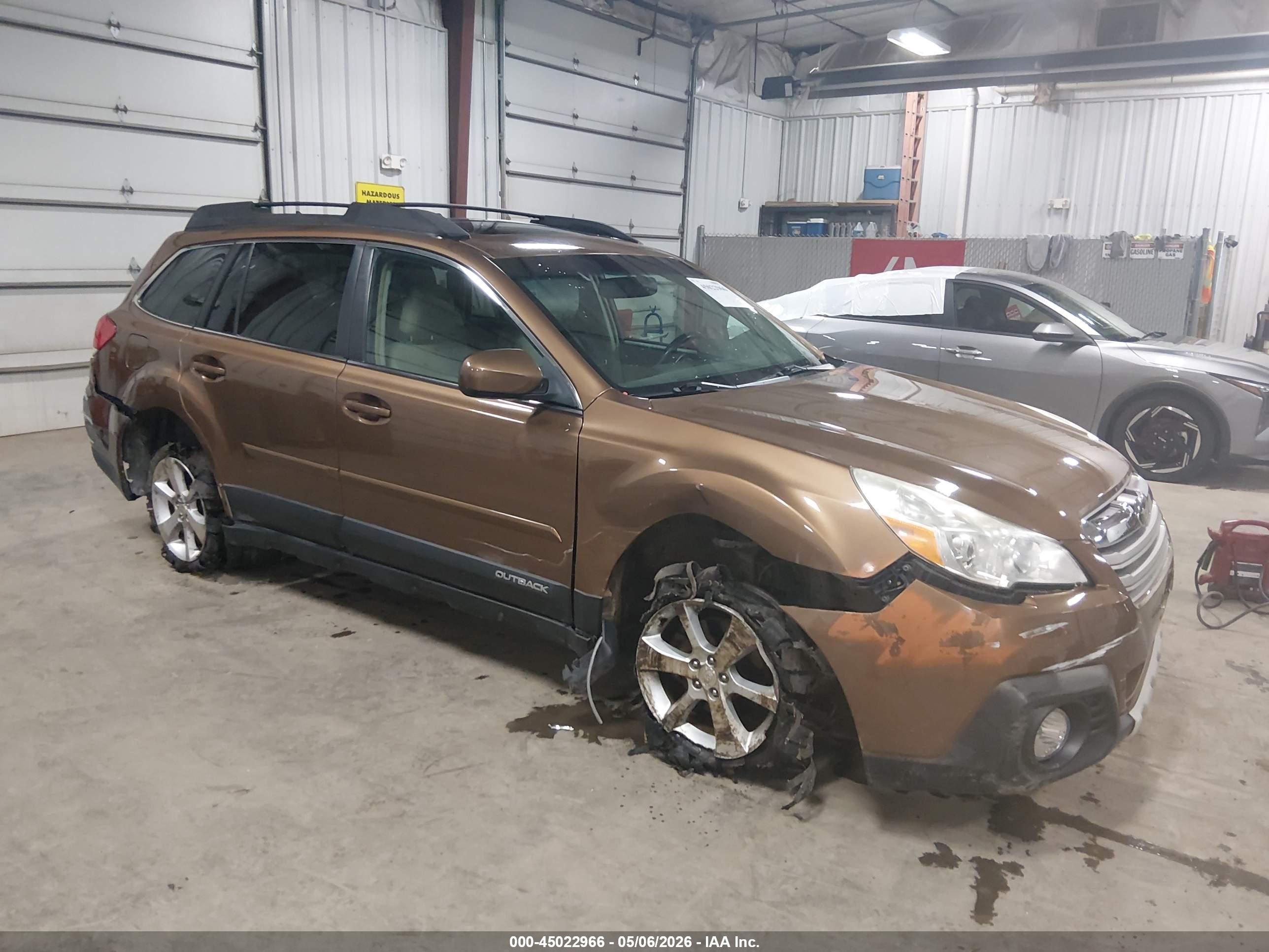 2013 Subaru Outback 2.5i Limited Brown vin: 4S4BRCLC9D3225264