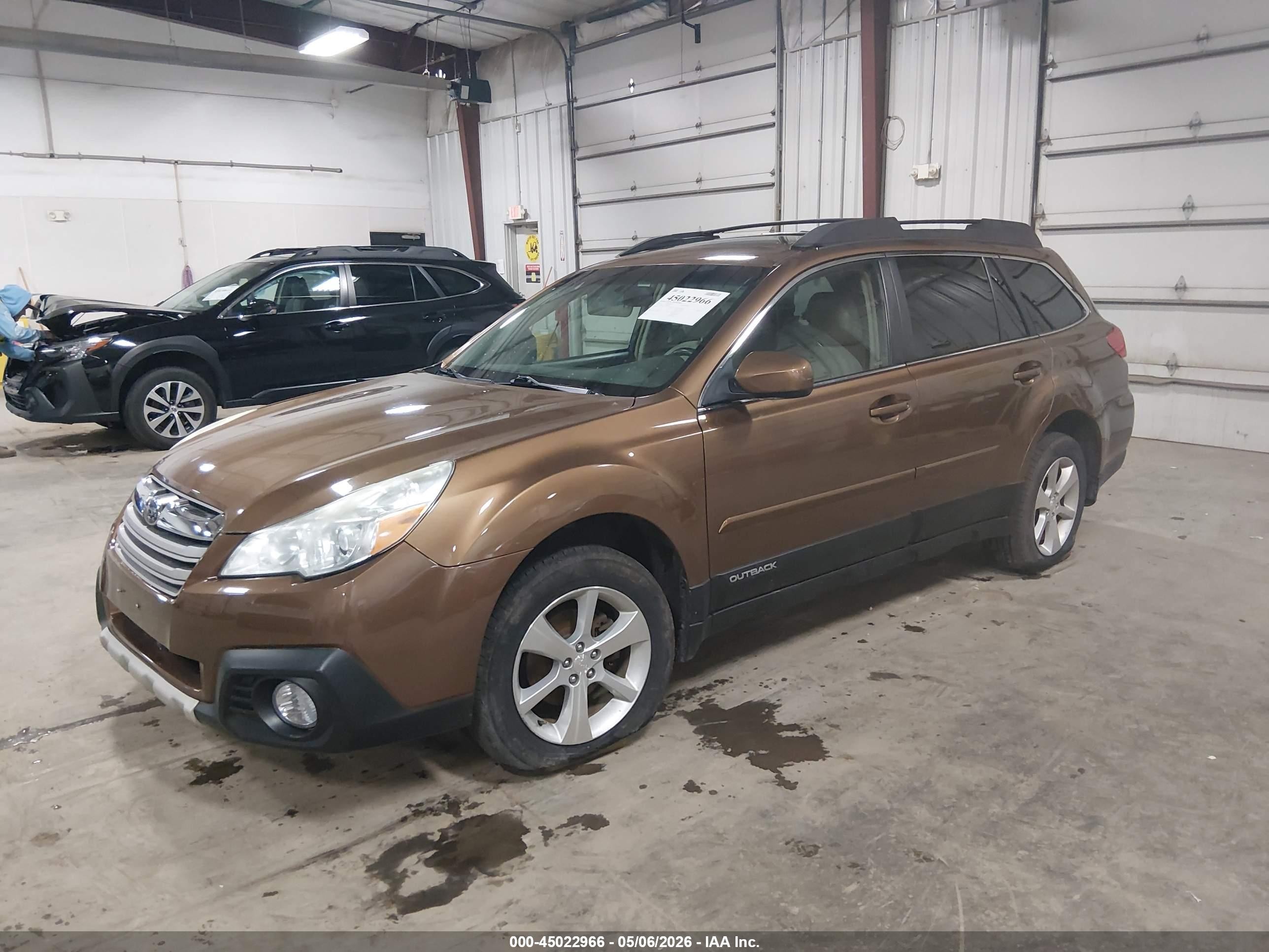 2013 Subaru Outback 2.5i Limited Brown vin: 4S4BRCLC9D3225264