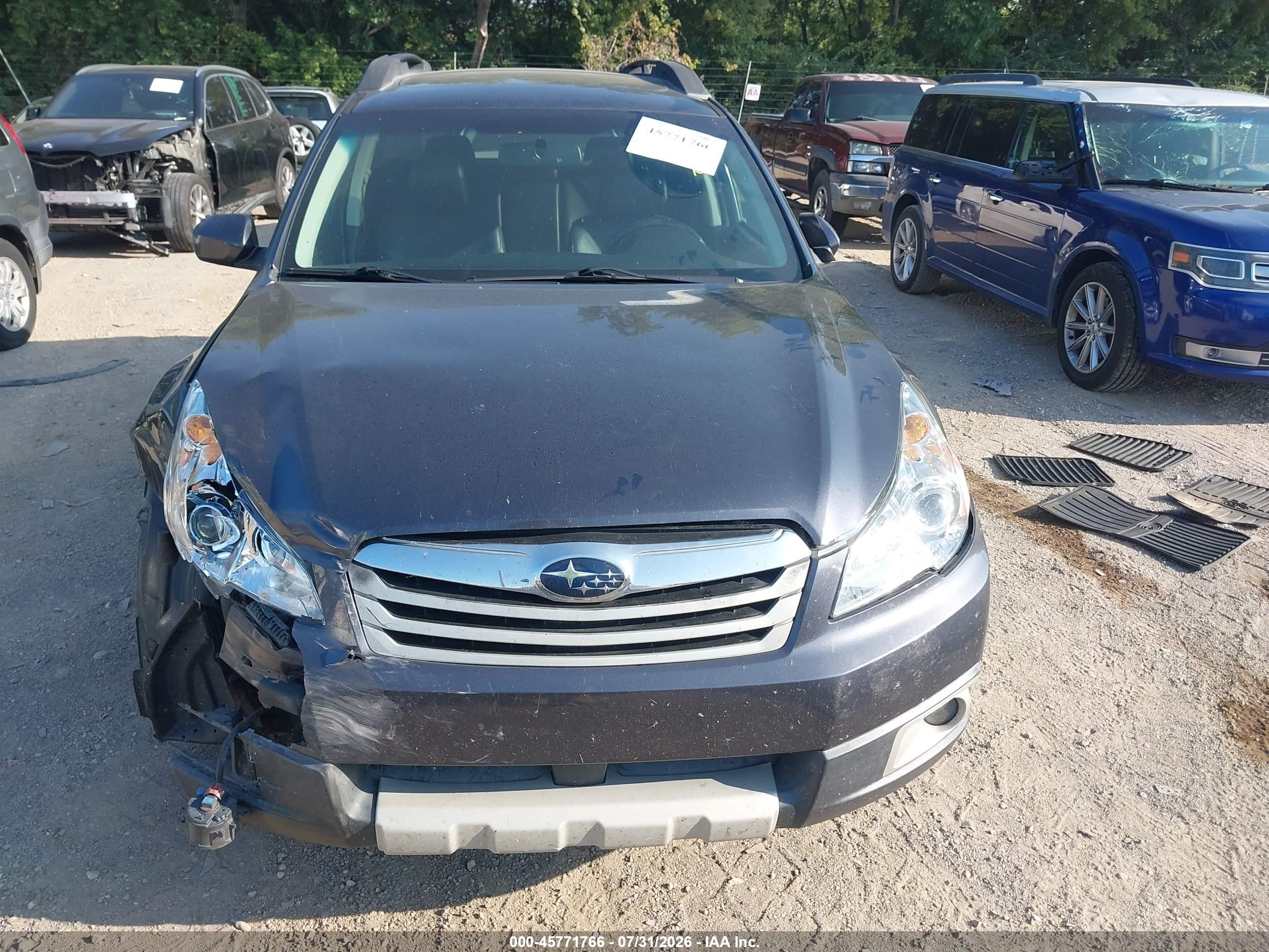 2011 Subaru Outback 2.5i Limited Серый vin: 4S4BRCLCXB3351226