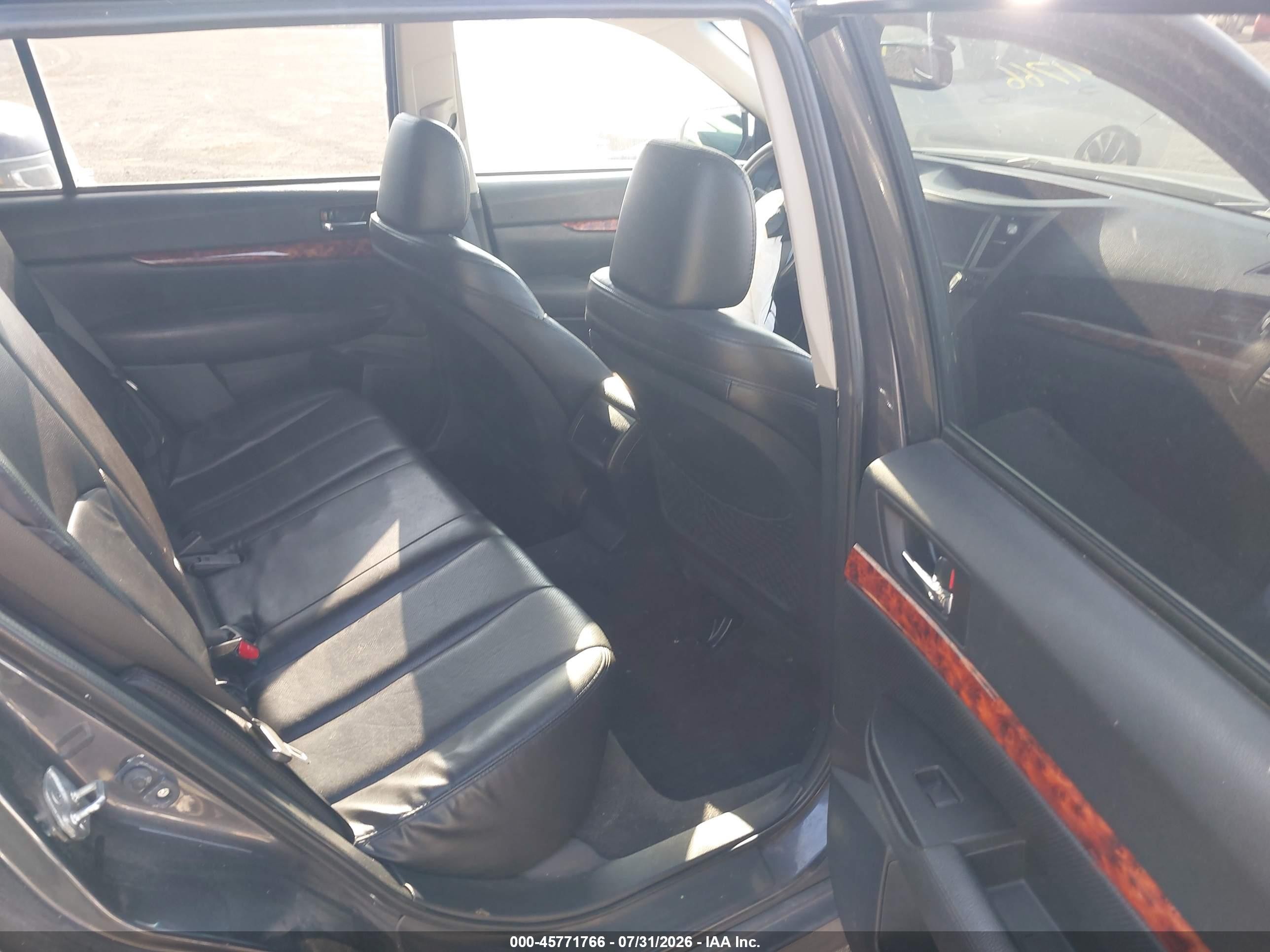 2011 Subaru Outback 2.5i Limited Серый vin: 4S4BRCLCXB3351226